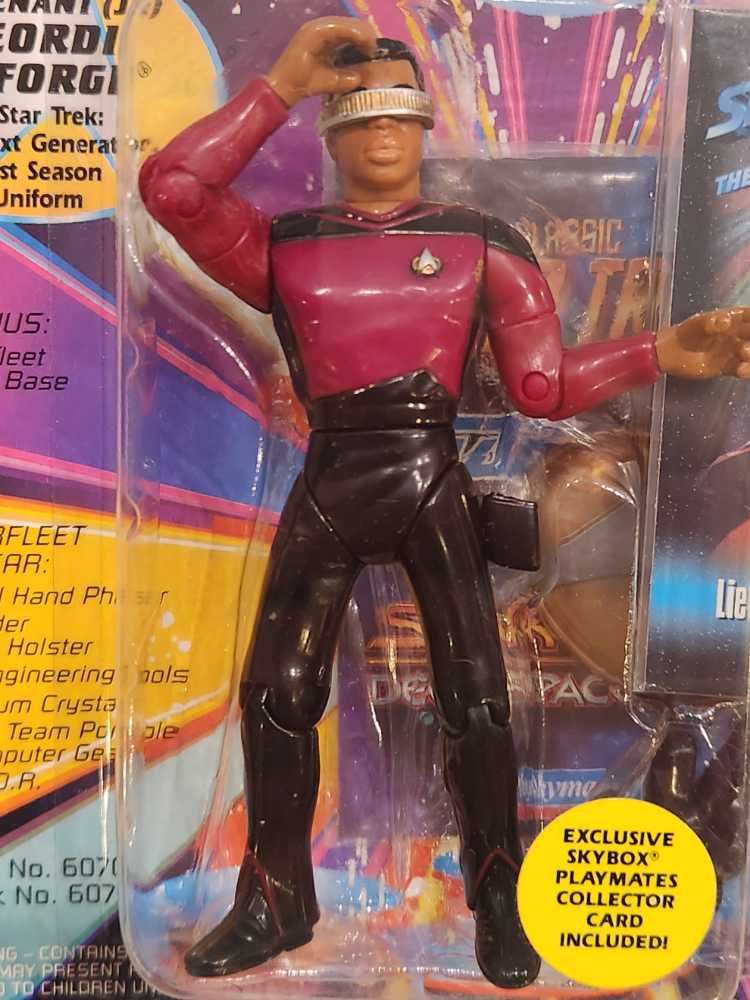 Lt. Geordi La Forge (J.G.) - Playmates Toys (Star Trek - The Next Generation) action figure collectible [Barcode 043377060758] - Main Image 3