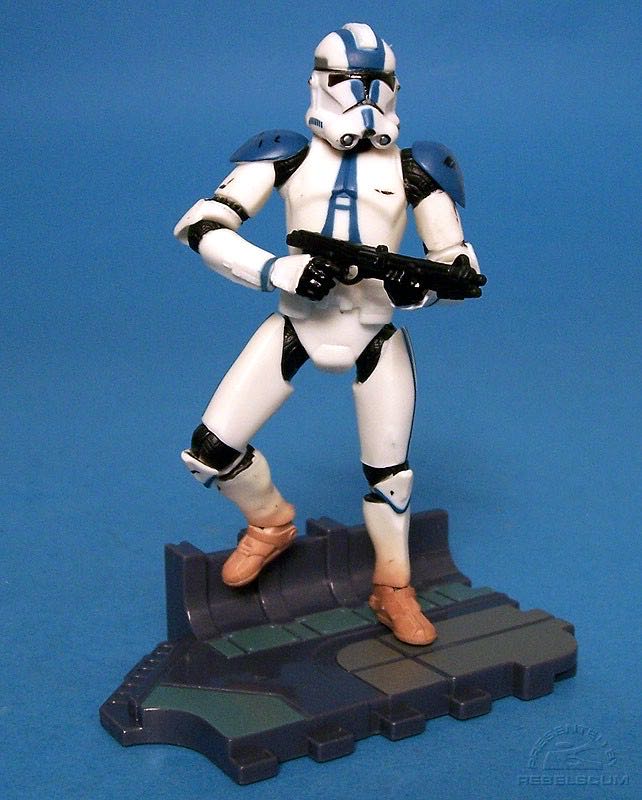 Tactical Ops Trooper (501st) - Star Wars - Hasbro (Star Wars) action figure collectible [Barcode 653569123095] - Main Image 3