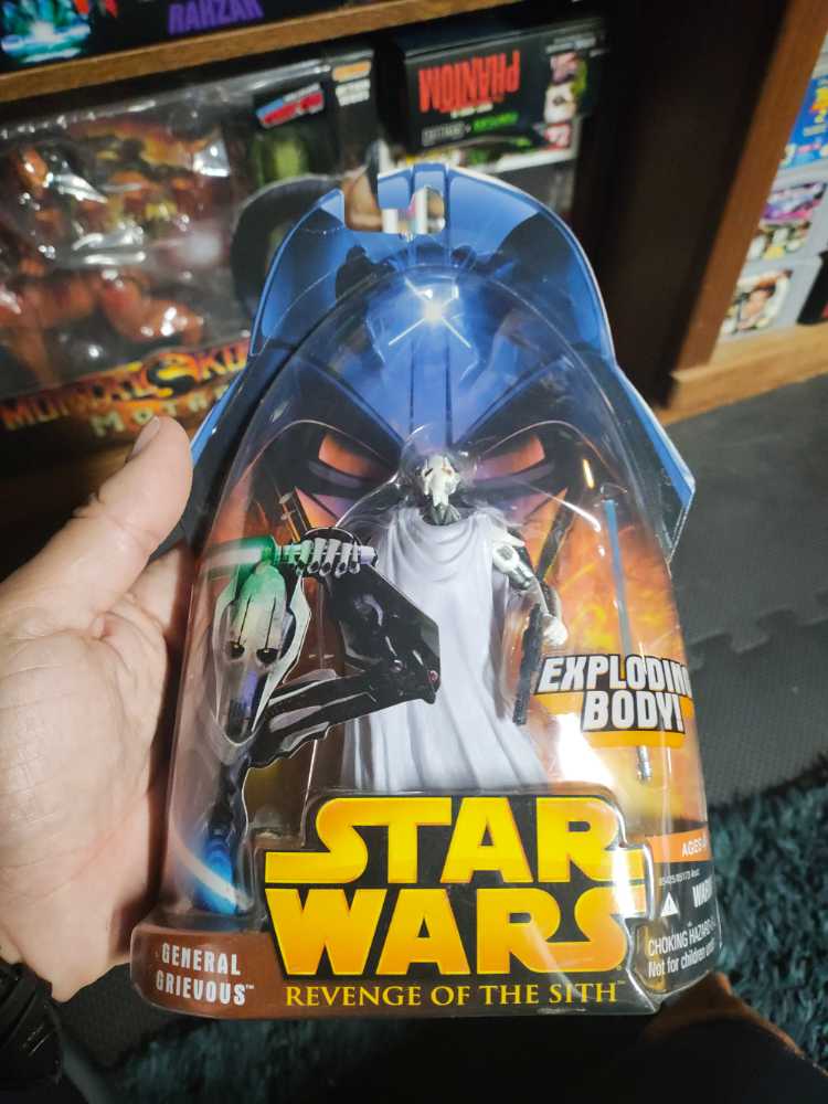 General Grievous (Exploding Body) - Hasbro (Star Wars: Revenge of the Sith: 3”) action figure collectible [Barcode 653569015475] - Main Image 4