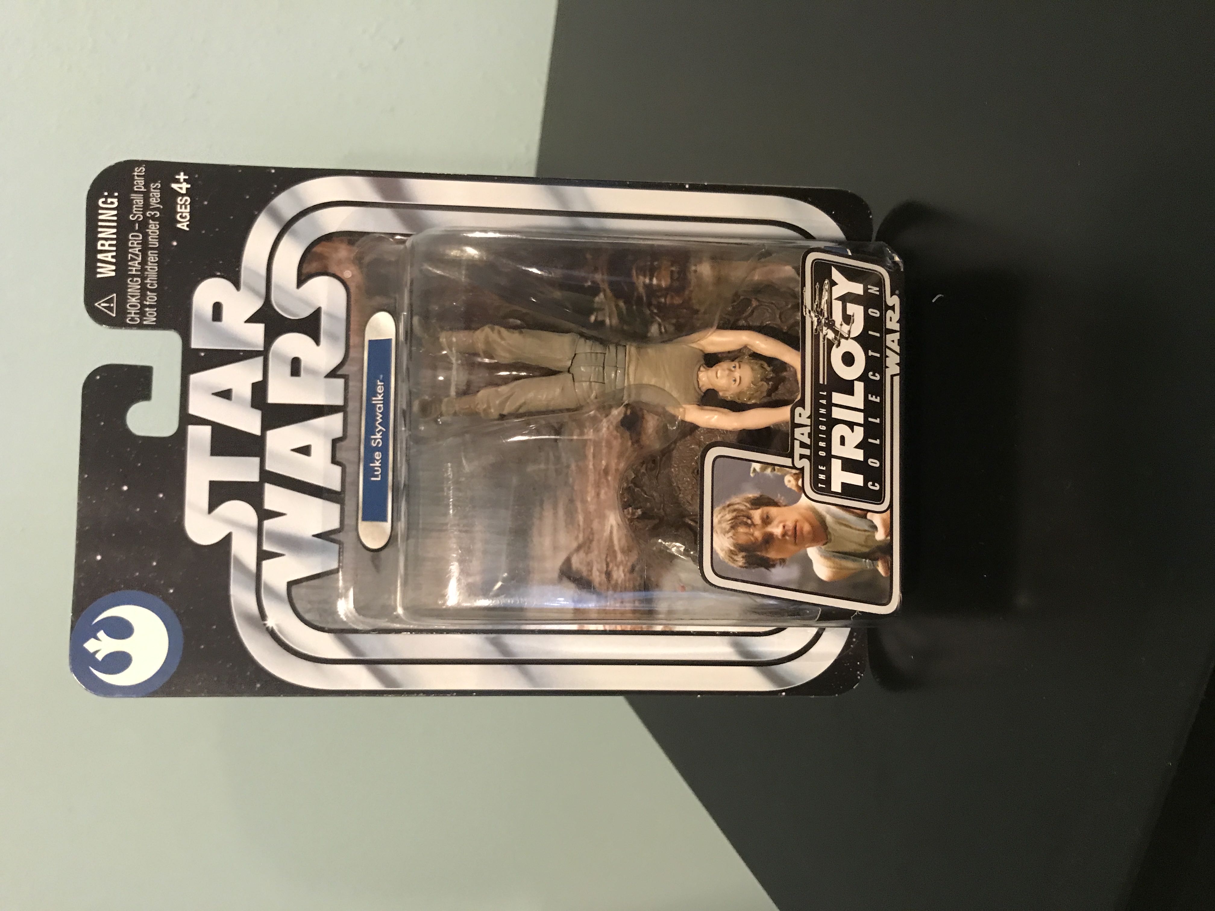 Luke Skywalker (Dagobah Training) - Hasbro (Star Wars) action figure collectible [Barcode 076930847787] - Main Image 3