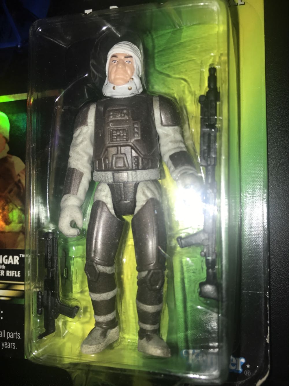 Dengar - Hasbro (Star Wars: Episode V - The Empire Strikes Back) action figure collectible [Barcode 076281696874] - Main Image 3