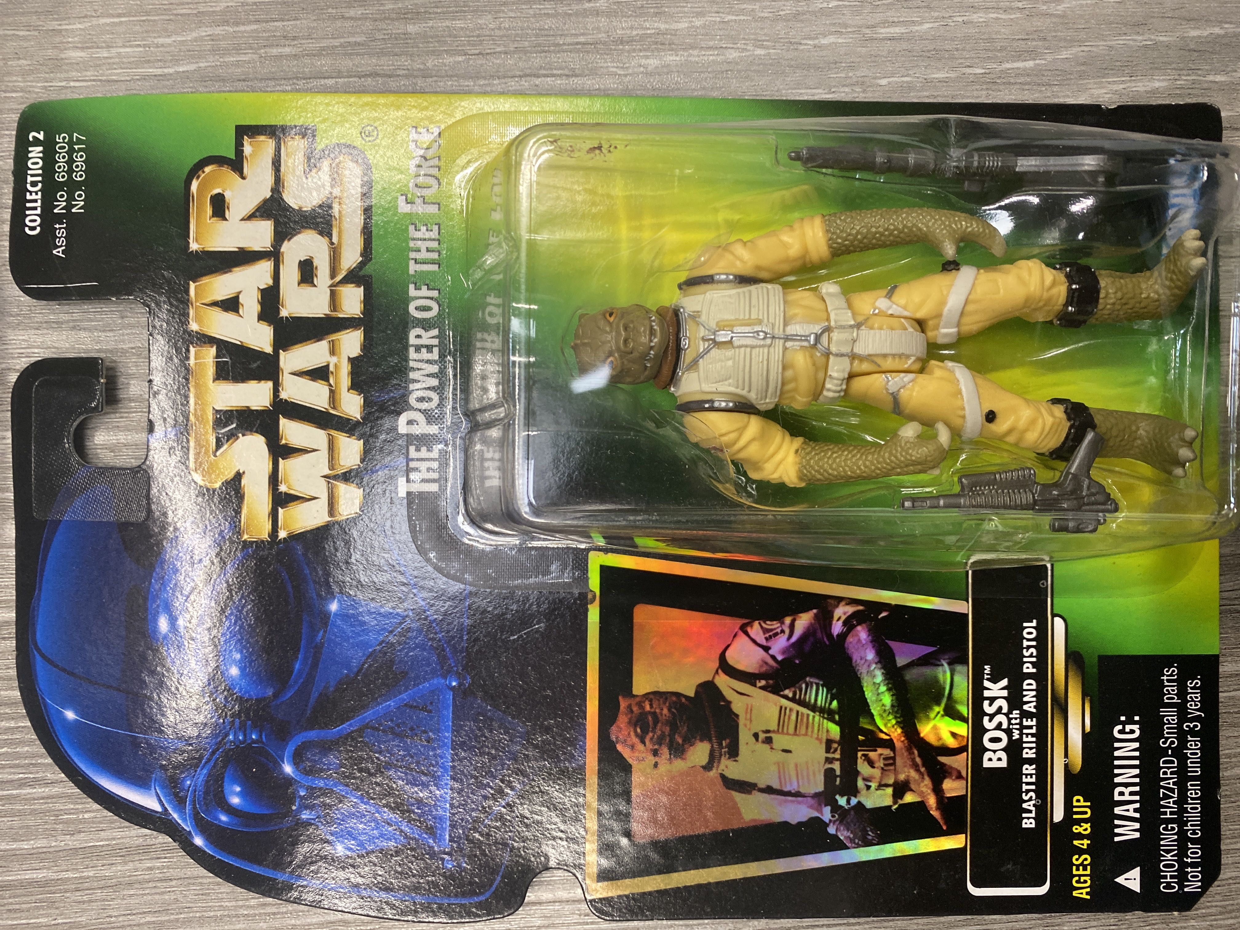 Bossk w/ Blaster Rifle & Pistol - Hasbro / Kenner (Star Wars The Power Of The Force) action figure collectible [Barcode 076281696171] - Main Image 3