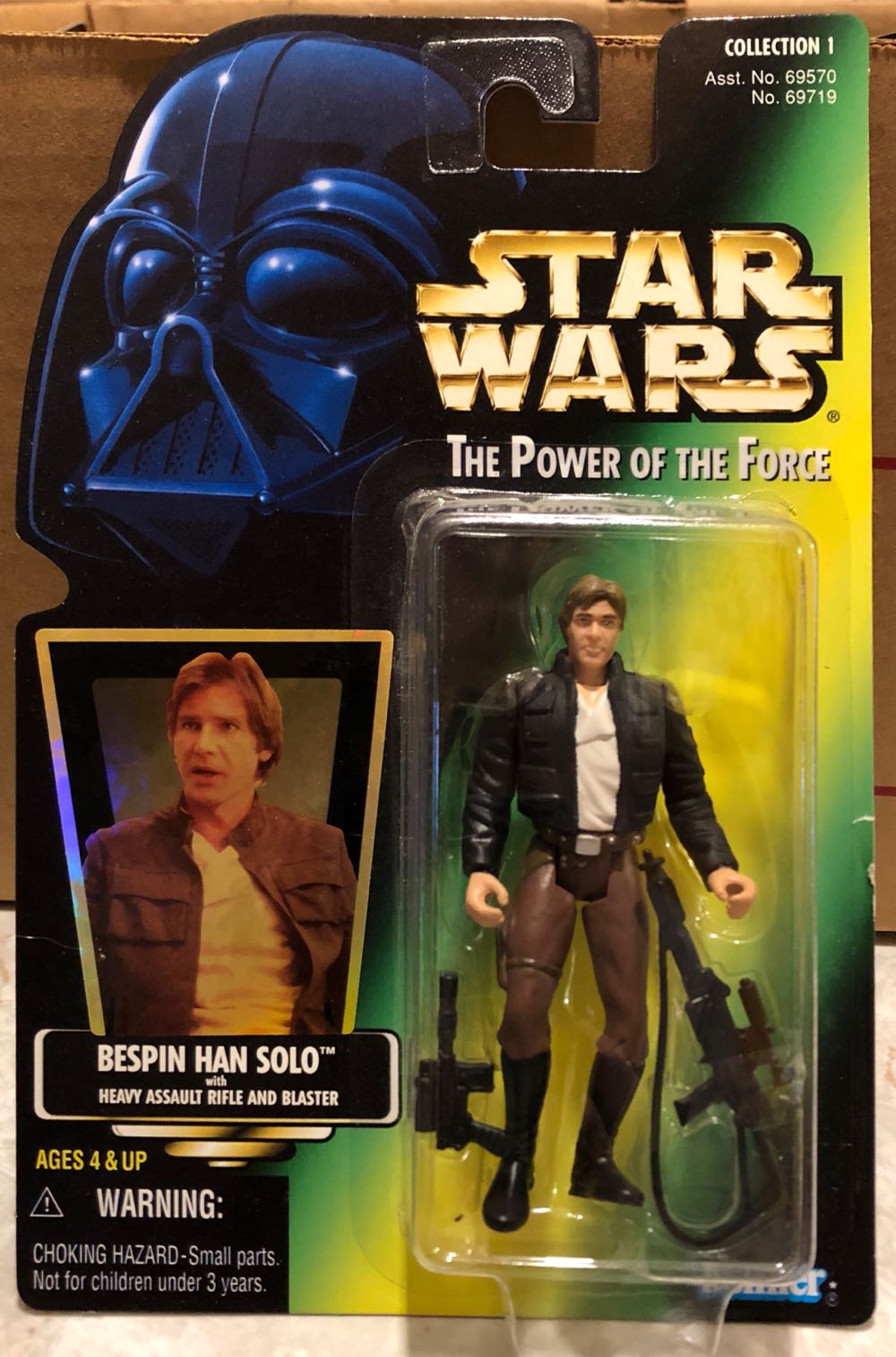 Bespin Han Solovwith Heavy Assault Rifle And Blaster - Hasbro (Star Wars The Power Of The Force (Green Card)) action figure collectible [Barcode 076281697192] - Main Image 3
