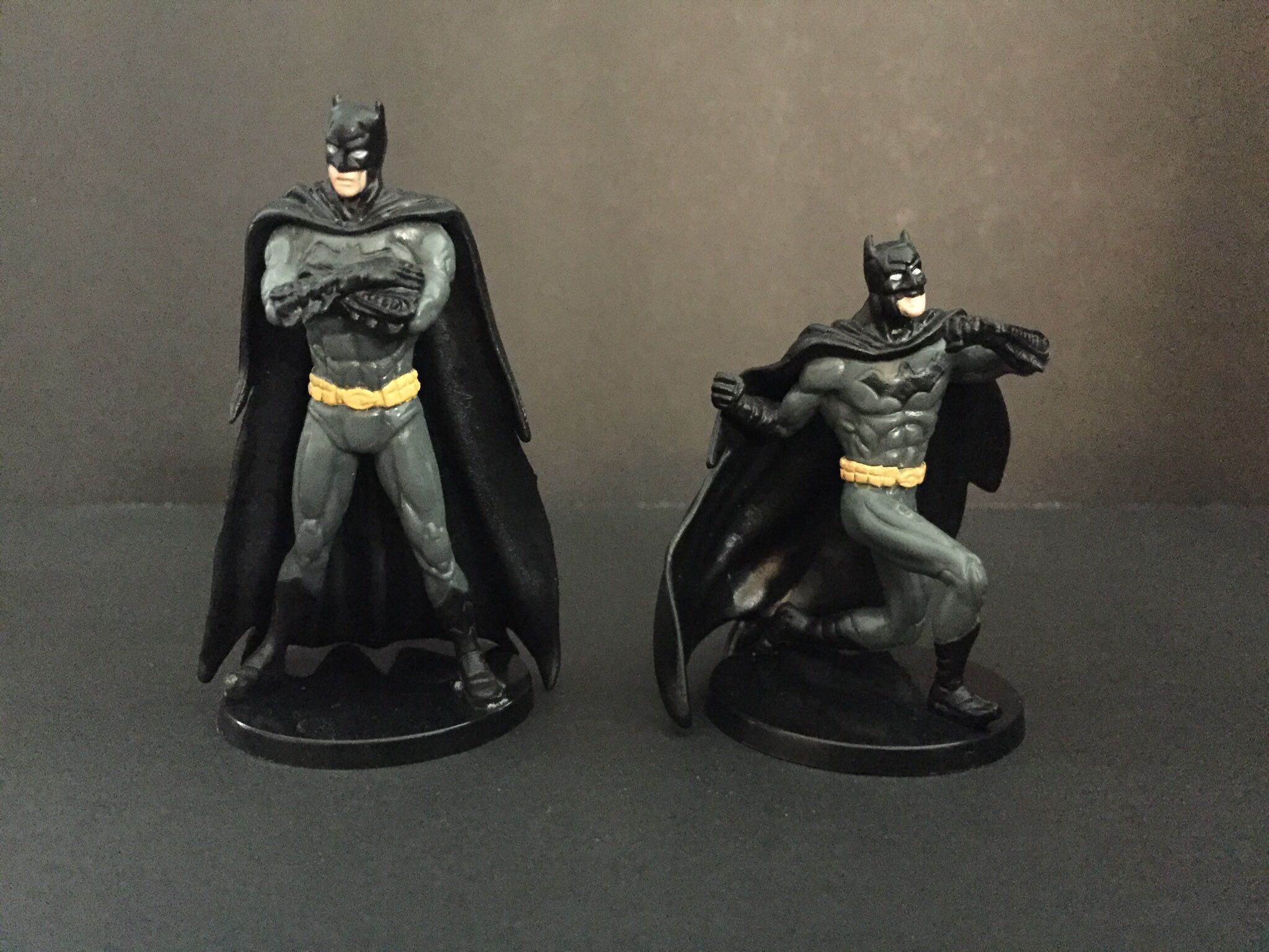 Batman Figurine - Monogram Toys (DC Comics) action figure collectible [Barcode 639277870810] - Main Image 2