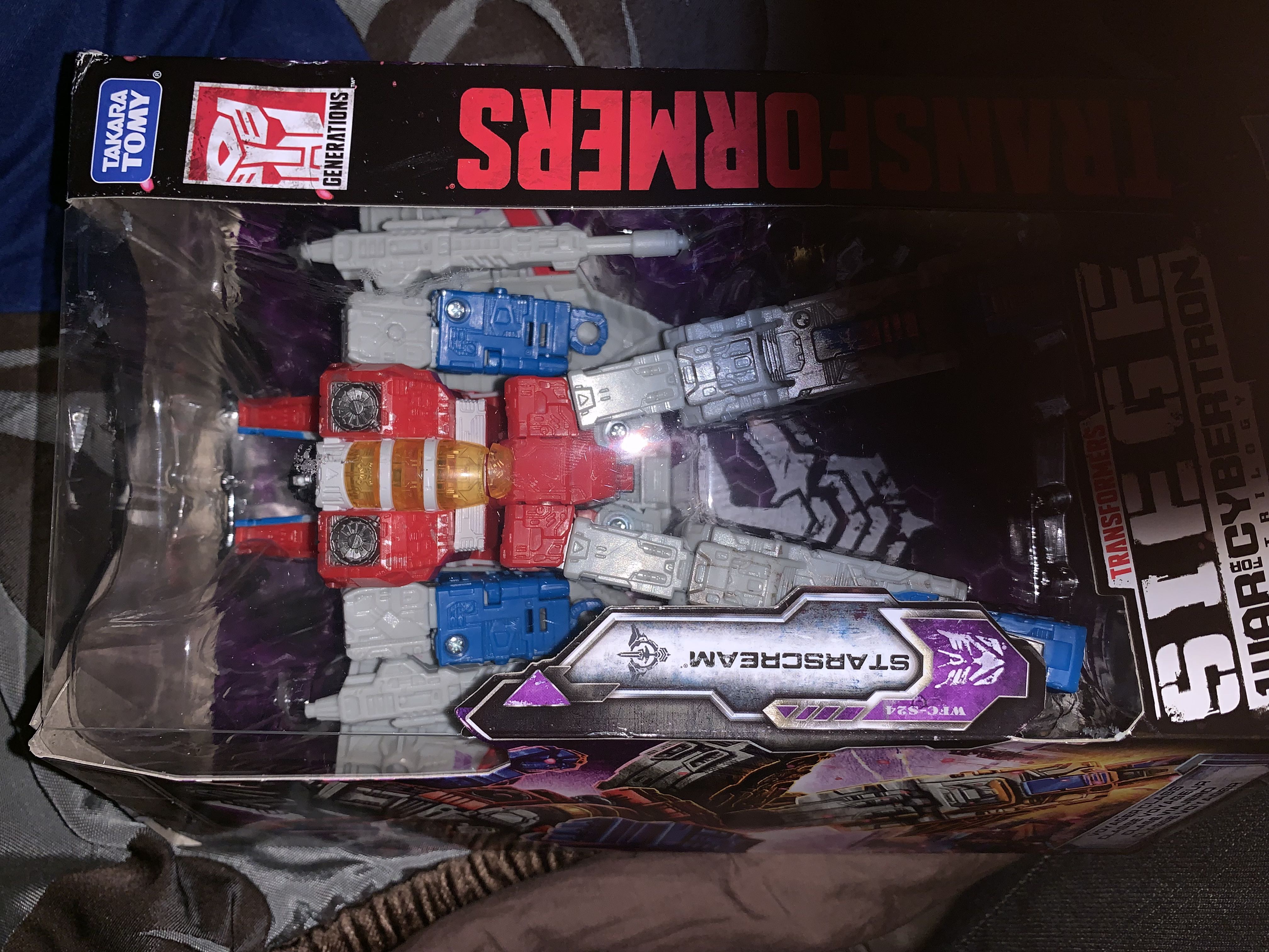 Starscream Cybertronian Alt Mode - Hasbro / Takara Tomy (The Transformers) action figure collectible [Barcode 630509777624] - Main Image 4