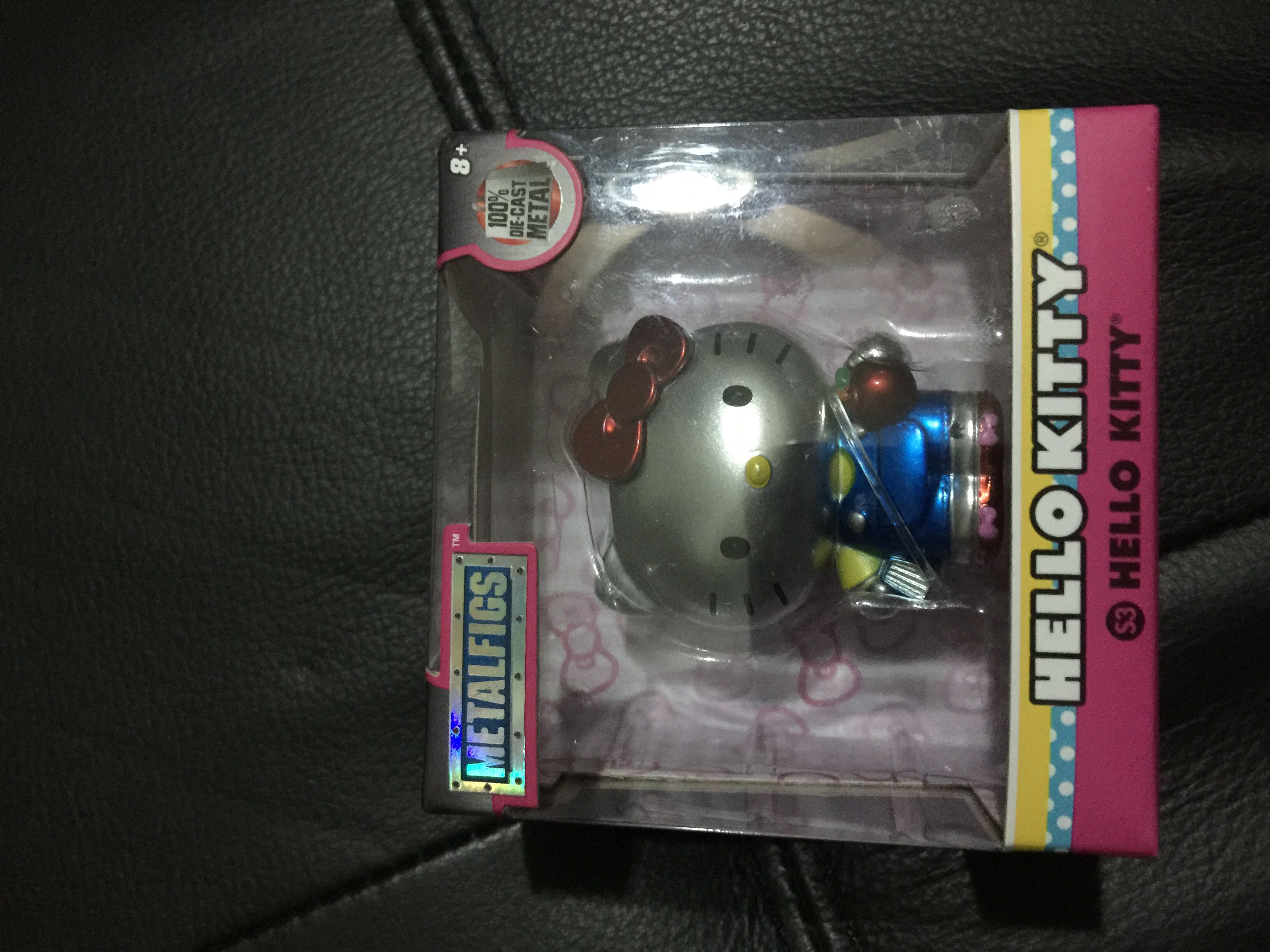 Carded Signed. Episode 1.  Darth Maul (Tatooine)W/ Cloak and Lightsaber. Signed Ray Park.