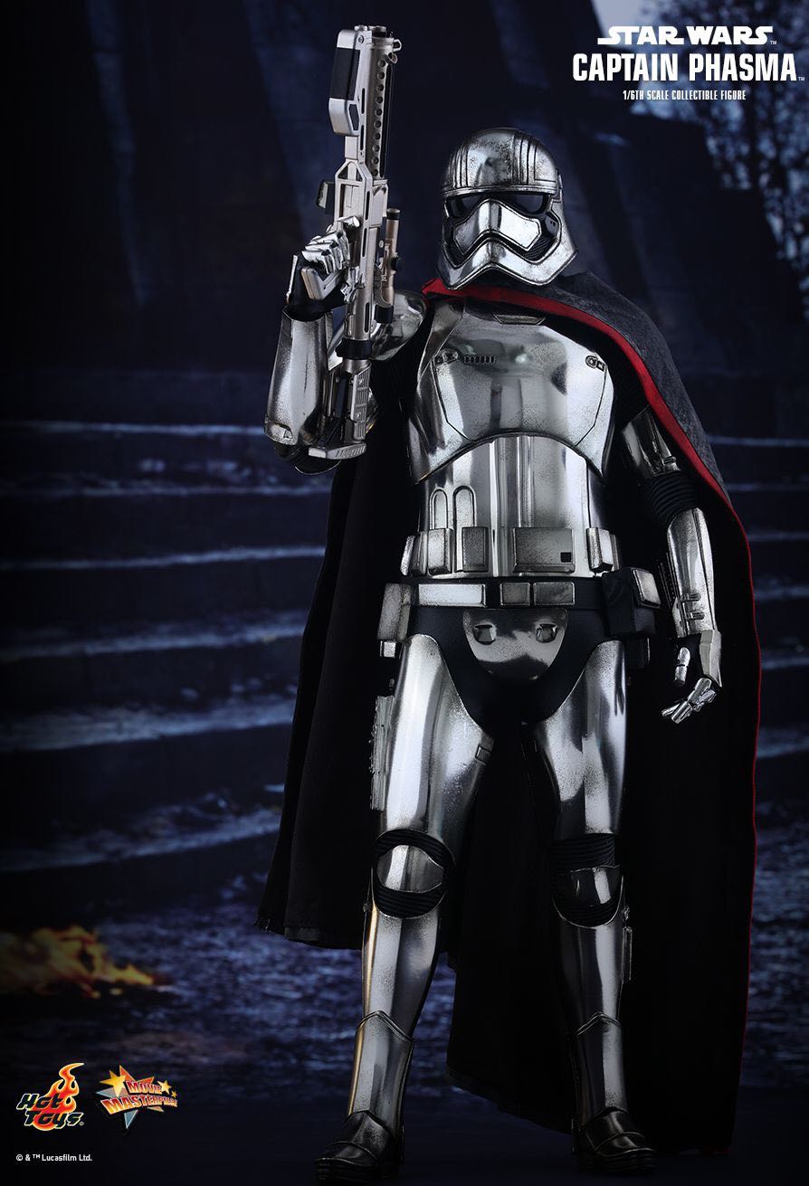 Captain Phasma - Hot Toys - Hot Toys (Star Wars) action figure collectible - Main Image 3