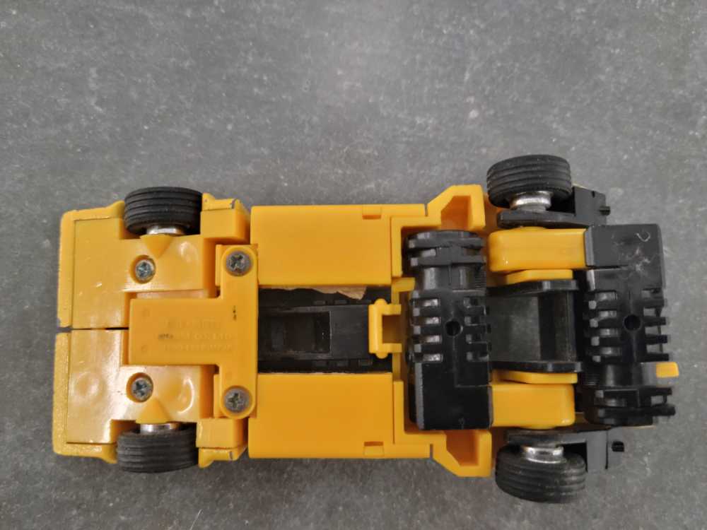 Transformers G1 Sunstreaker - Hasbro (Generation 1) action figure collectible [Barcode 038976057513] - Main Image 4