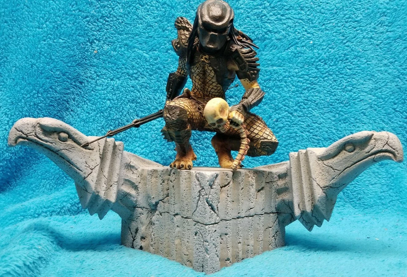 Predator: Predator 2: Predator Triumphant Statue - Palisades Toys (Sc-fi, Horror) action figure collectible [Barcode 666620250227] - Main Image 3