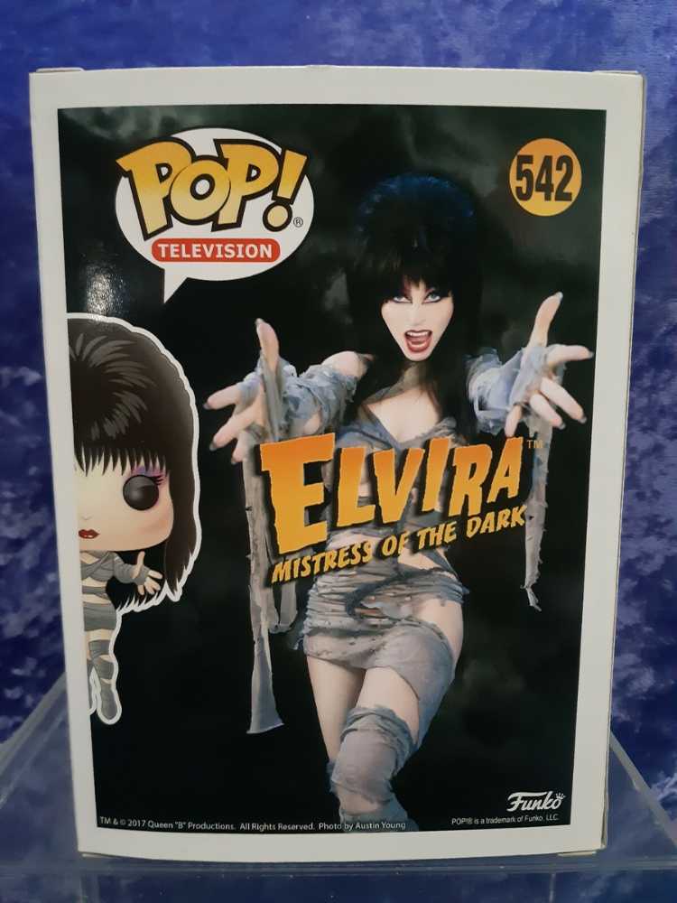 Elvira (Mummy) - Funko (Elvira: Mistress Of The Dark) action figure collectible [Barcode 11016639] - Main Image 2