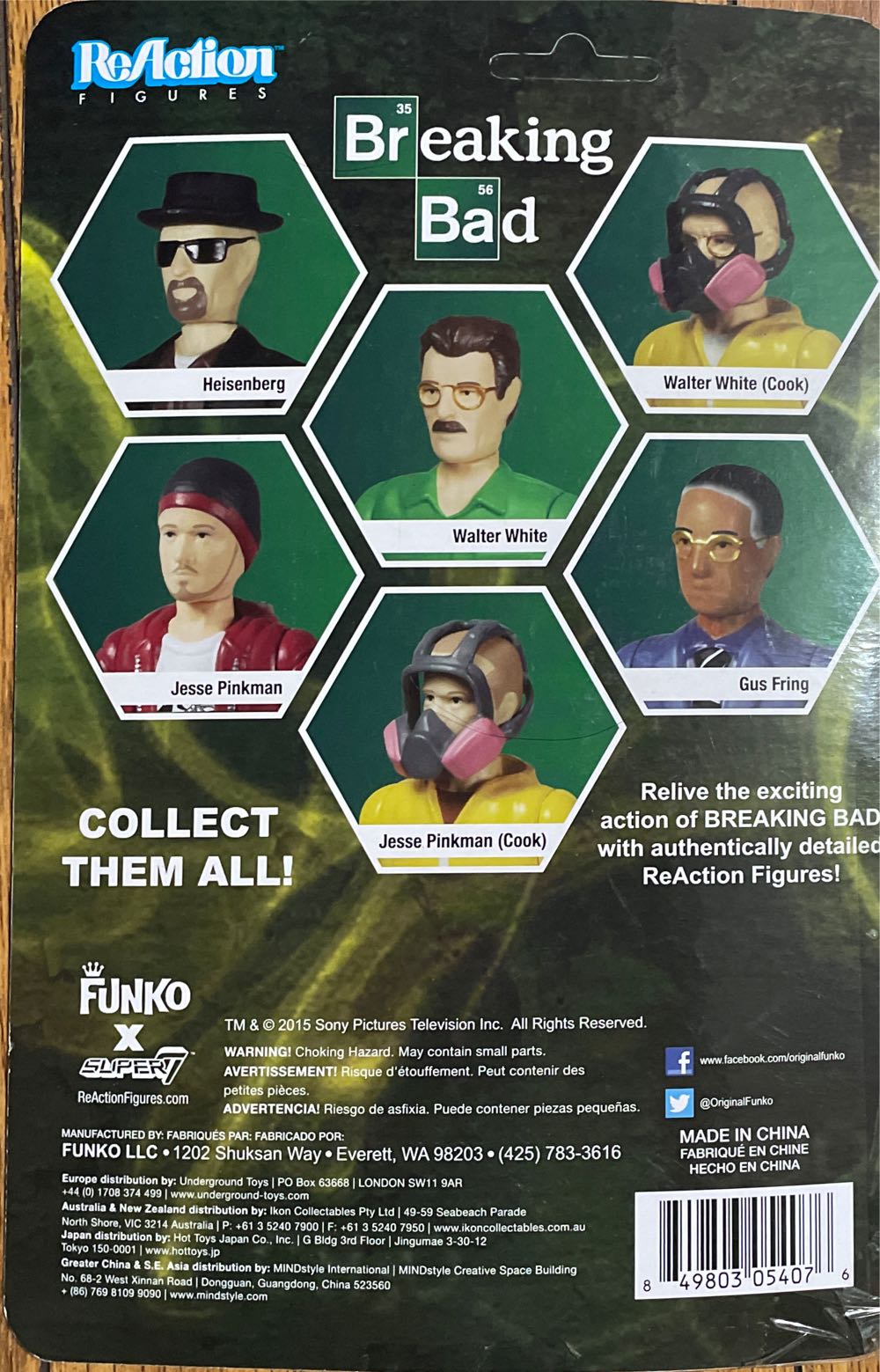 * ReAction Breaking Bad - Walter White (cook) - Super 7 (Breaking Bad) action figure collectible [Barcode 849803054076] - Main Image 2