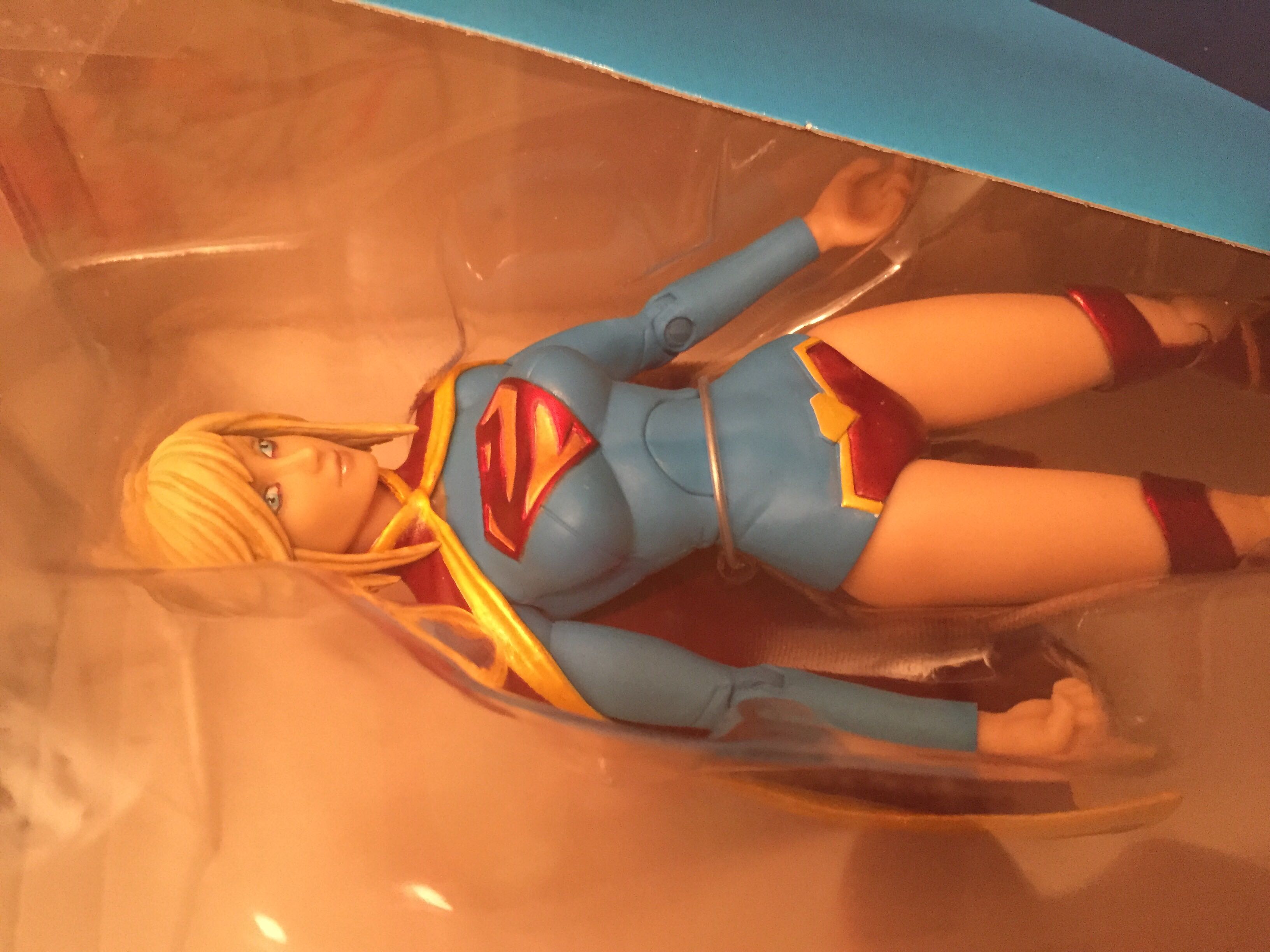 DC Collectibles Supergirl The New 52 - DC Collectibles (DC Comics) action figure collectible [Barcode 761941380780] - Main Image 3