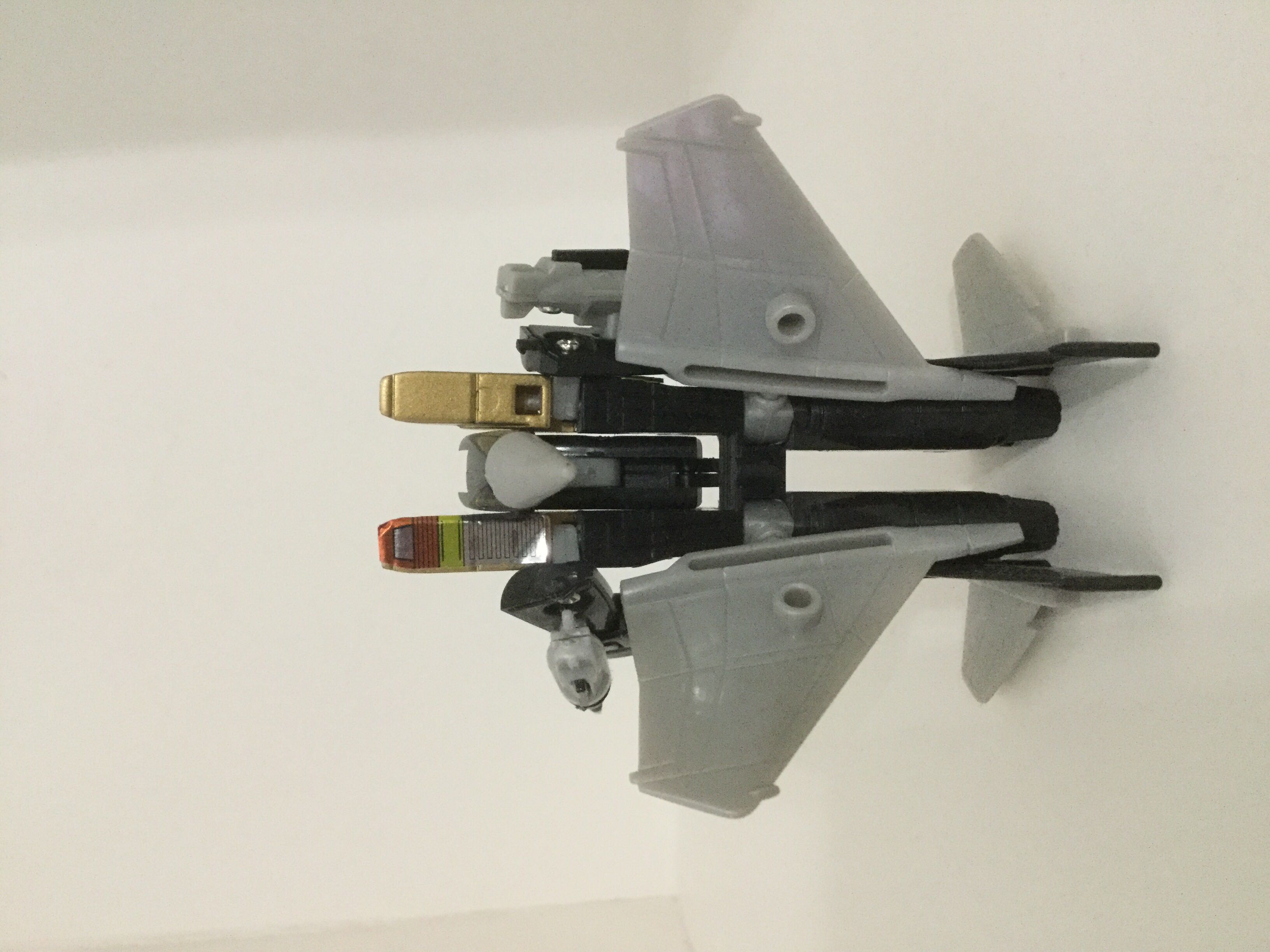 Transformers Commemorative Series Black Starscream WST  action figure collectible - Main Image 3