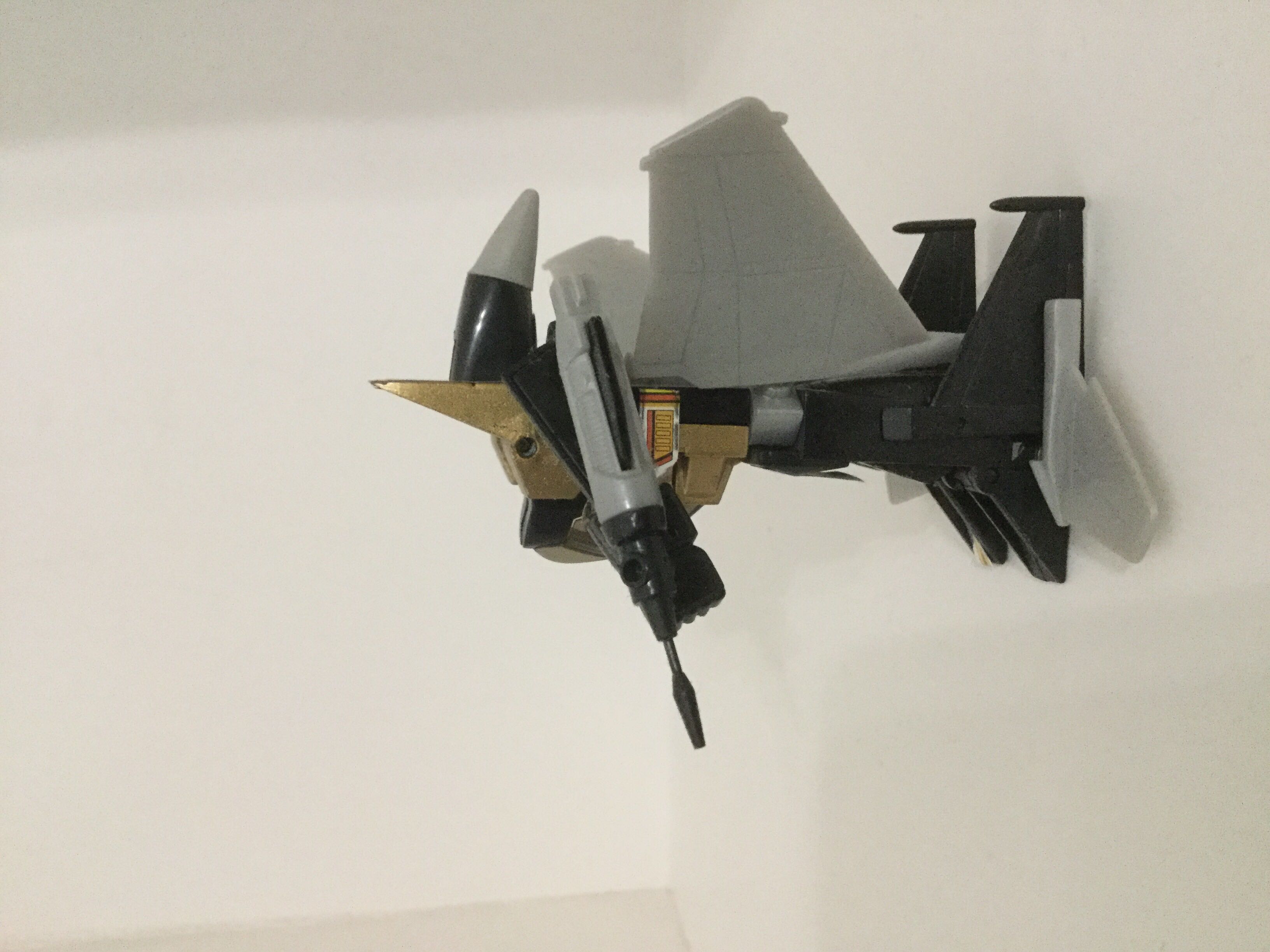 Transformers Commemorative Series Black Starscream WST  action figure collectible - Main Image 4