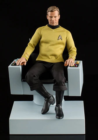 ST:TOS - 12”: CAPTAIN’S CHAIR 1:6 Scale Collectible Figure Accessory - Qmx (Star Trek Universe) action figure collectible [Barcode 812095023785] - Main Image 3