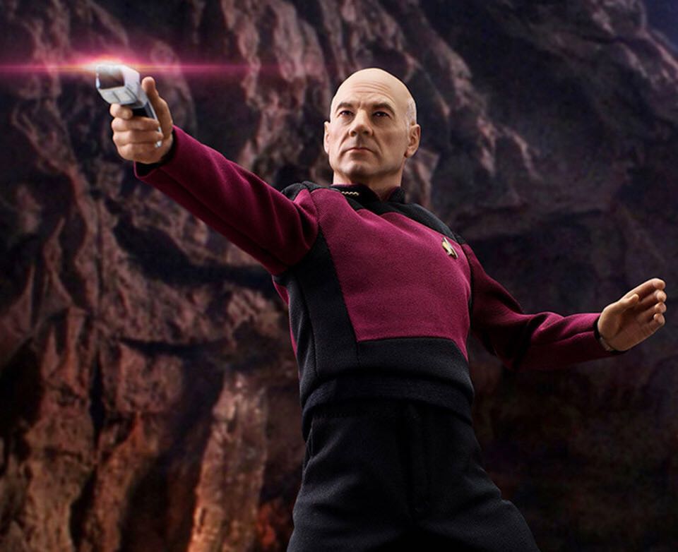 ST:TNG - 12”: CAPTAIN JEAN-LUC PICARD 1:6 Scale Collectible Figure - Qmx (Star Trek Universe) action figure collectible - Main Image 2