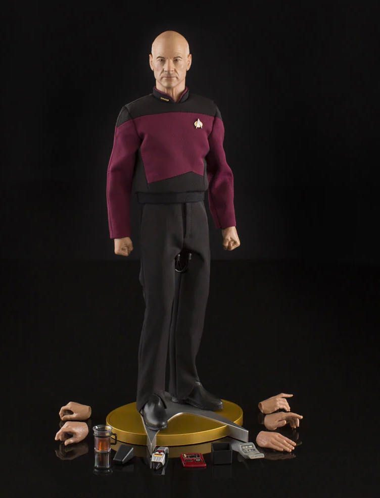 ST:TNG - 12”: CAPTAIN JEAN-LUC PICARD 1:6 Scale Collectible Figure - Qmx (Star Trek Universe) action figure collectible - Main Image 4