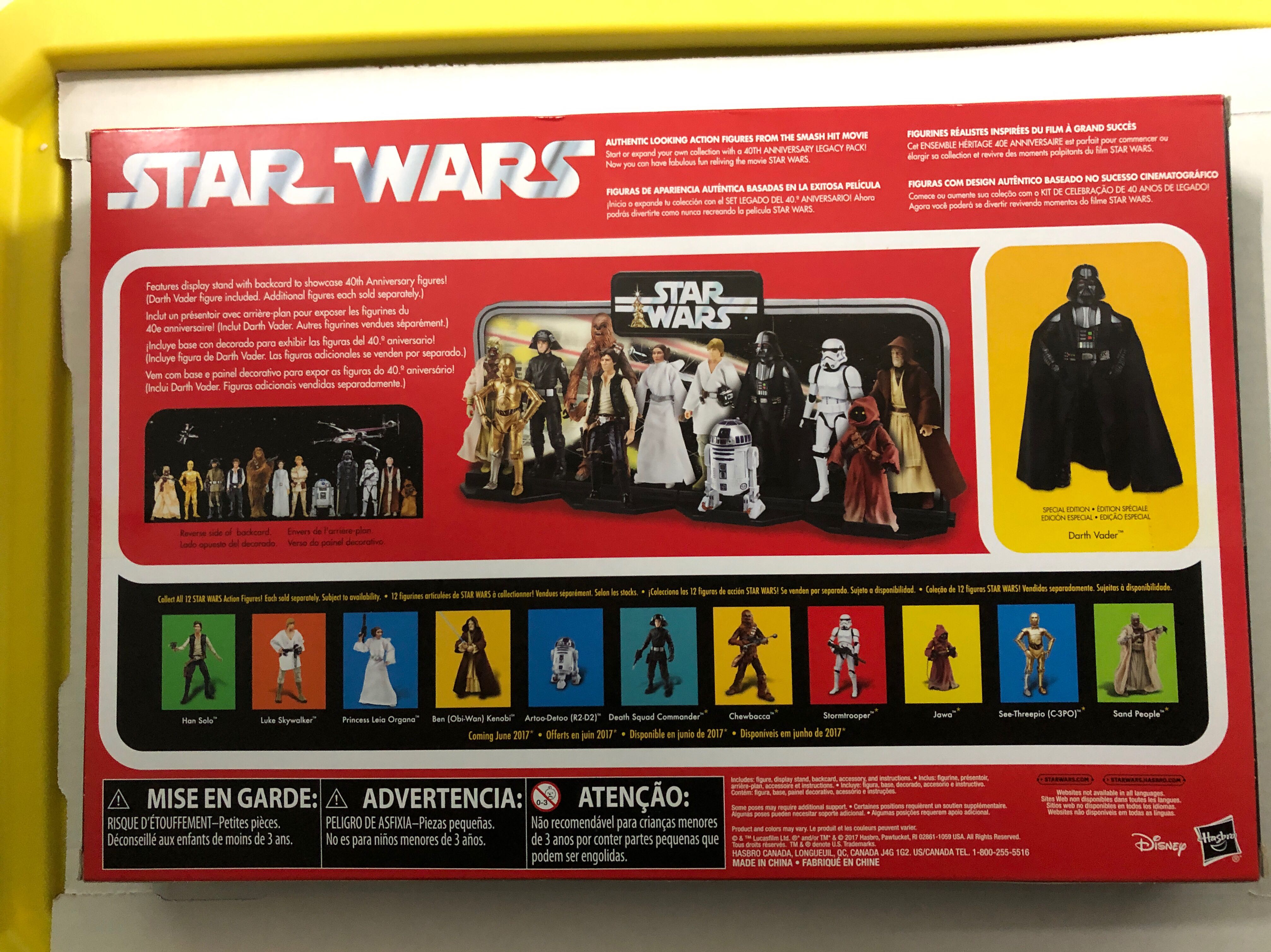 40th Anniversary Star Wars 6” - Disney / Hasbro action figure collectible - Main Image 2
