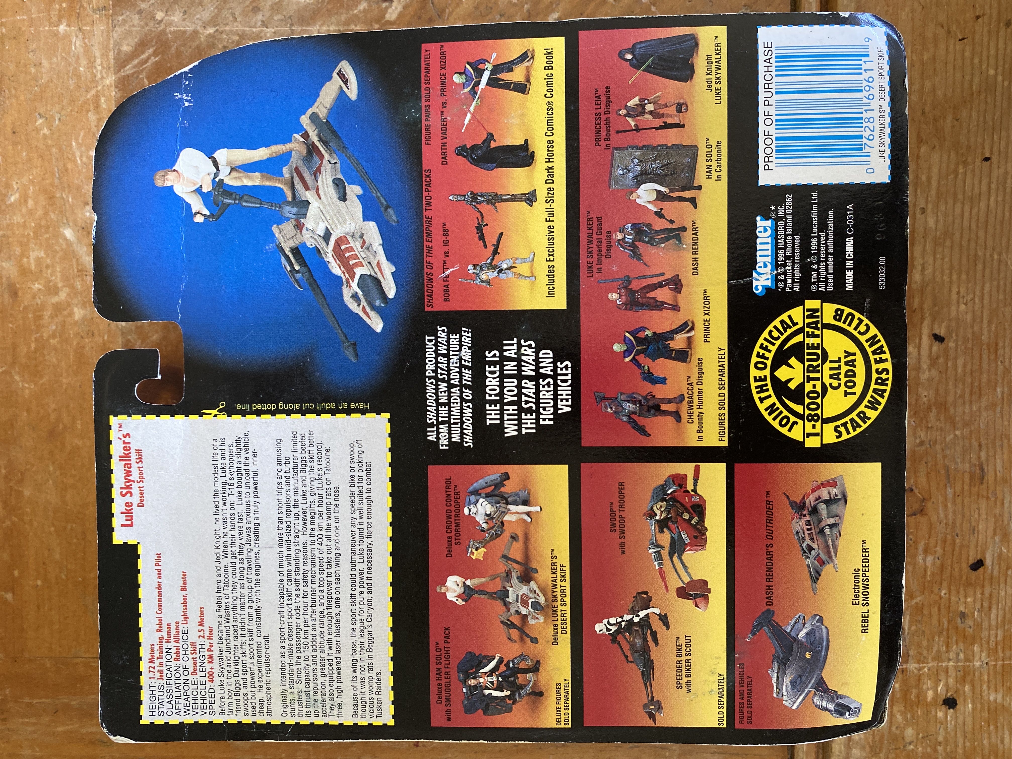 Luke Skywalker w/ Desert Sport Skiff - Hasbro (Star Wars: Episode IV - A New Hope) action figure collectible [Barcode 076281696119] - Main Image 2