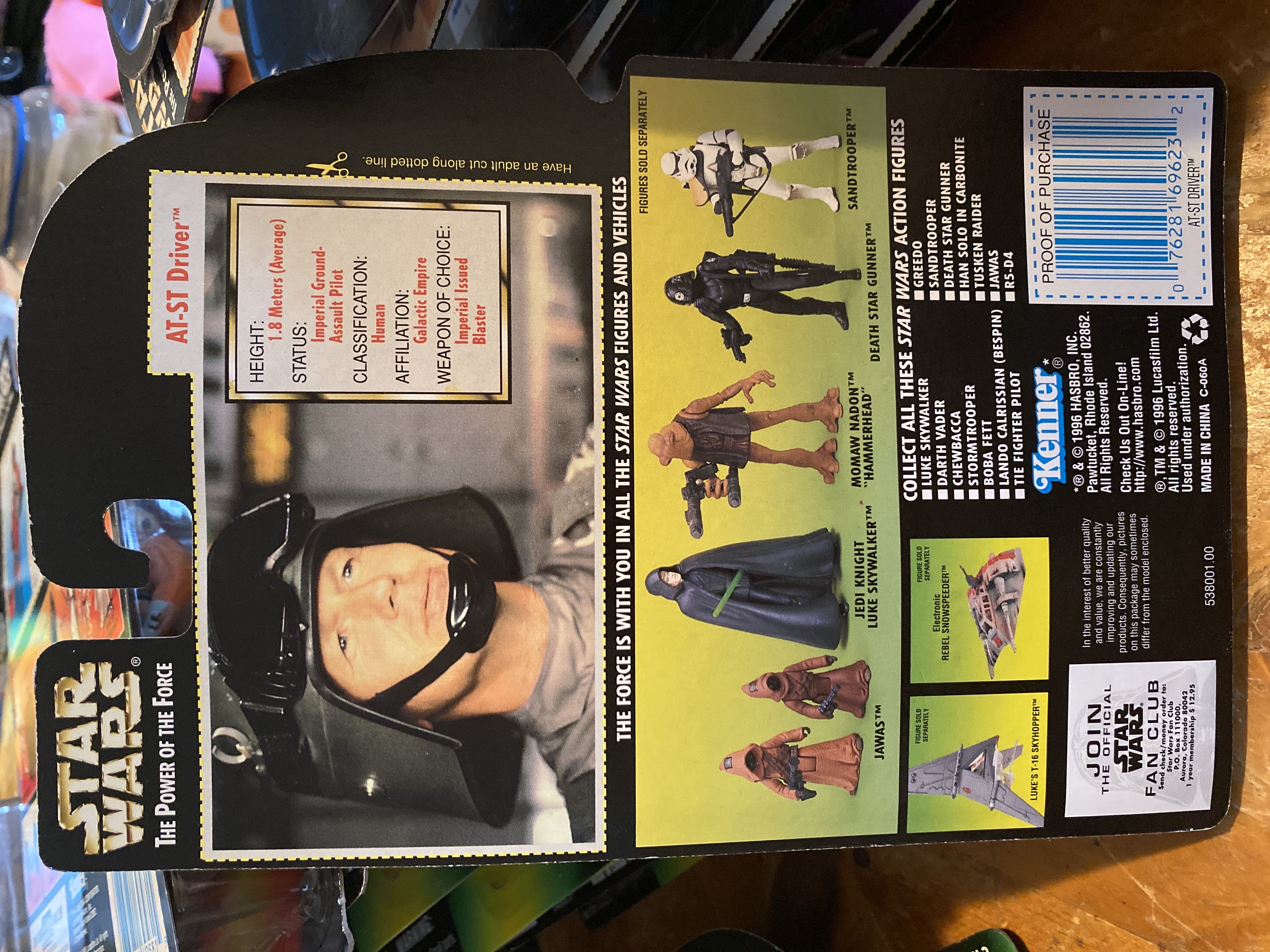 AT-ST Driver Power of the Force – Green Card (1996 – 1997): Basic Figures - HASBRO ( POTF2 GREEN ) (The Power Of The Force ( Green Card ) 1995 - 2000) action figure collectible [Barcode 076281696232] - Main Image 2