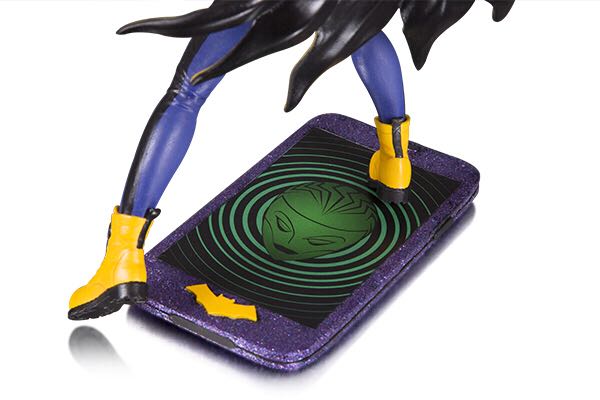 DCC Batgirl DC Core Statue Batgirl Of Burnside 9” - DC Collectibles (DC Collectibles The New 52) action figure collectible - Main Image 4