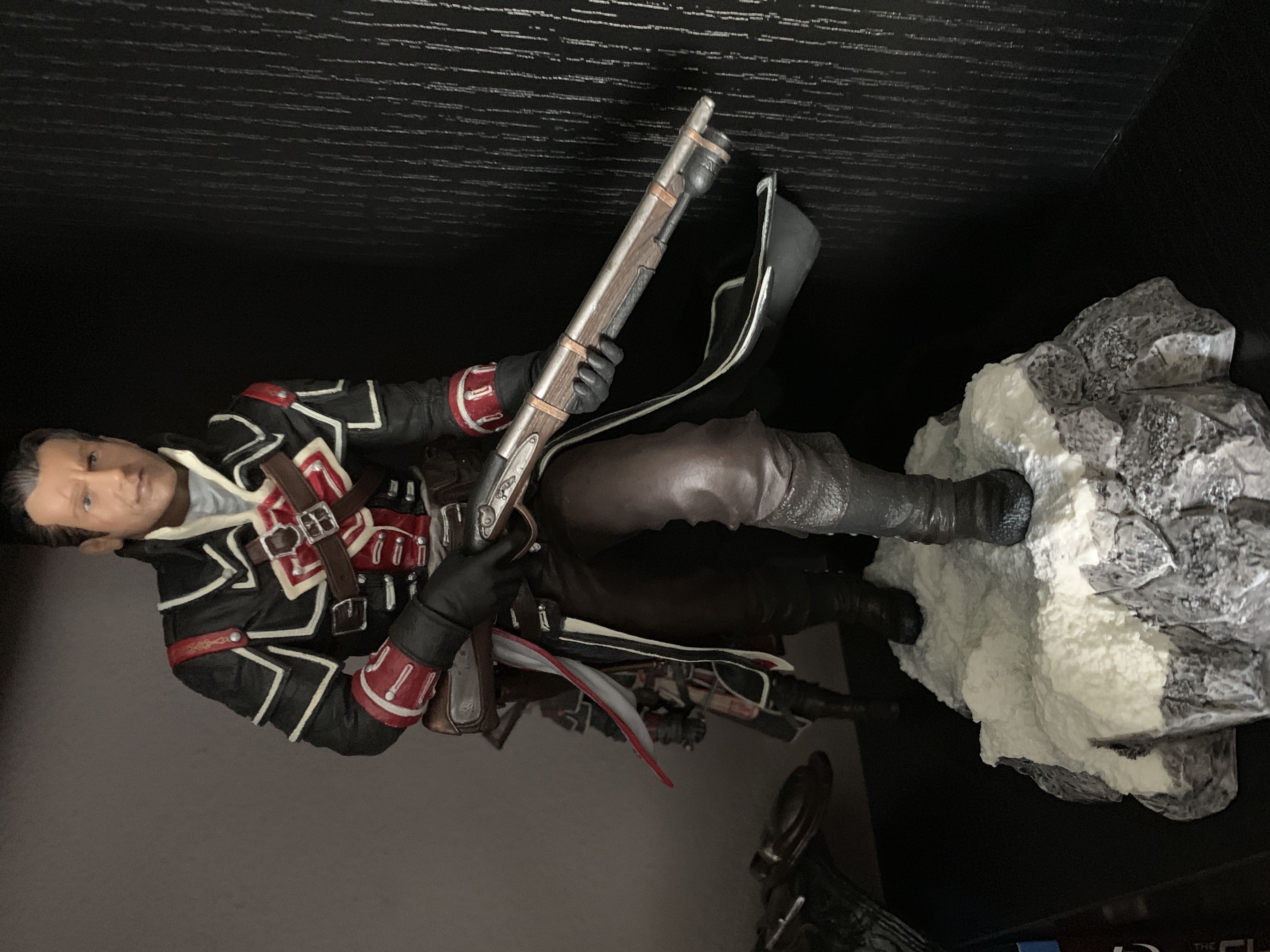 Assassin’s Creed Rouge “ The Renegade “ - Ubicollectibles action figure collectible [Barcode 3307216058878] - Main Image 3