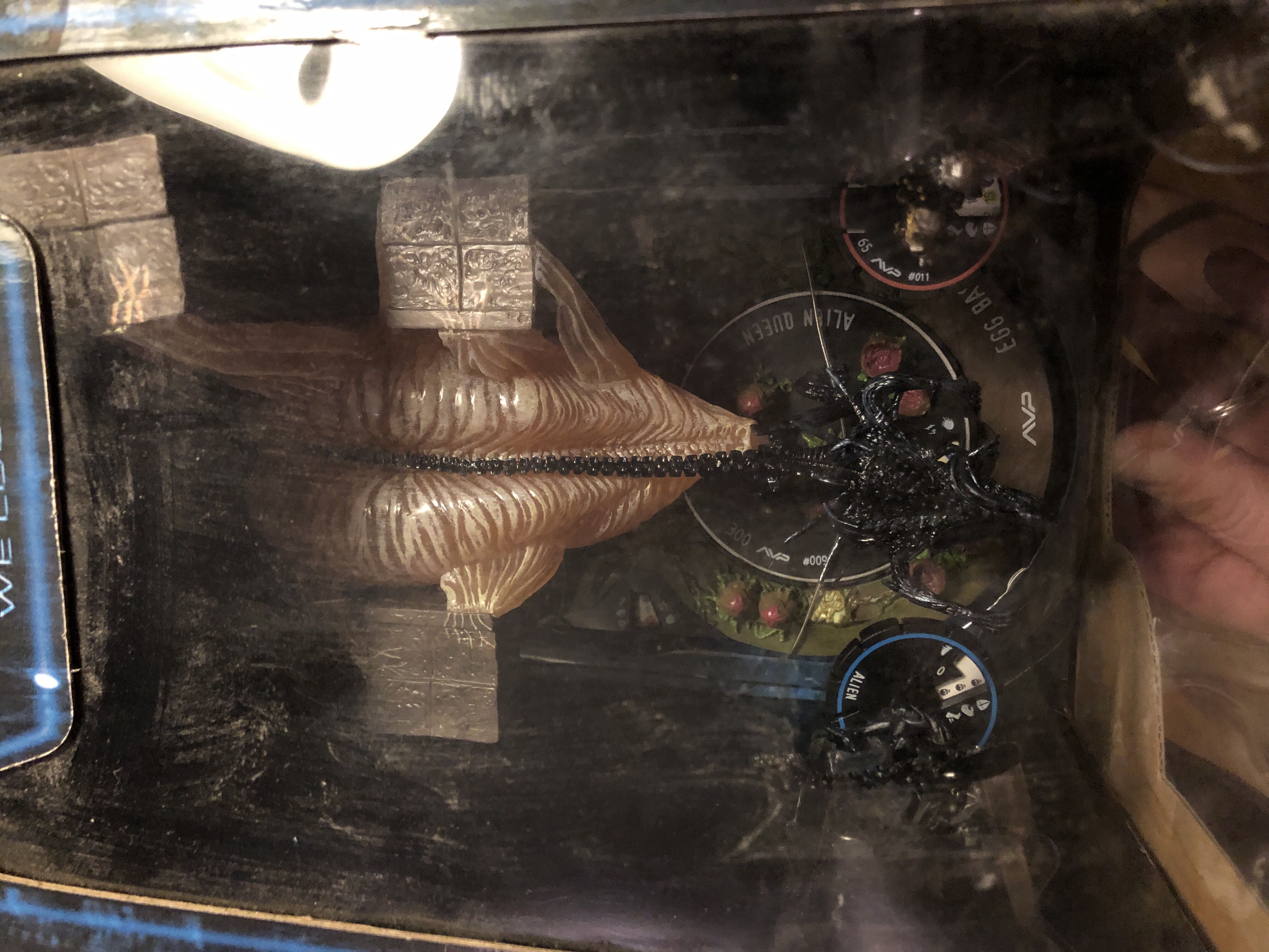 AVP: Alien Queen Action Pack - Wizkids (Alien vs Predator) action figure collectible [Barcode 807652006790] - Main Image 2