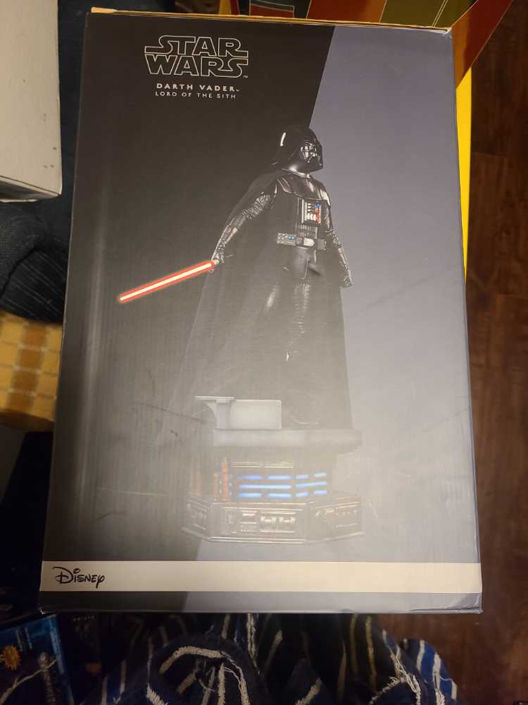 Sideshow Darth Vader: Lord Of The Sith Premium Format Statue - Sideshow action figure collectible [Barcode 747720217232] - Main Image 3