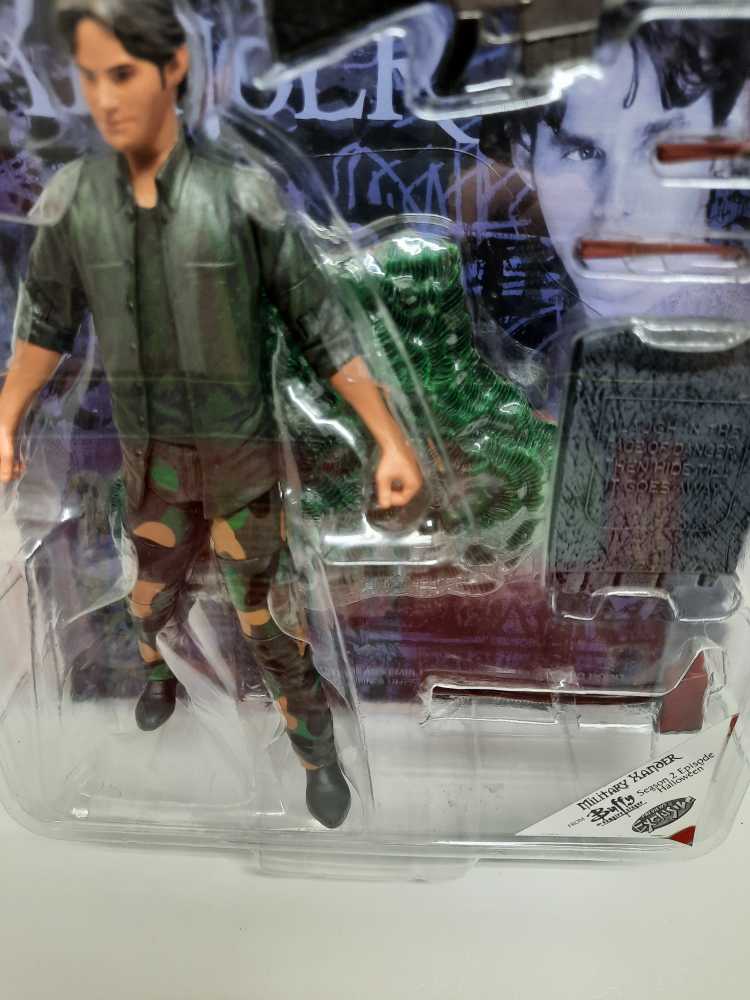 Xander (Military) - Moore Action Collectibles (Buffy The Vampire Slayer) action figure collectible [Barcode 661470000312] - Main Image 3
