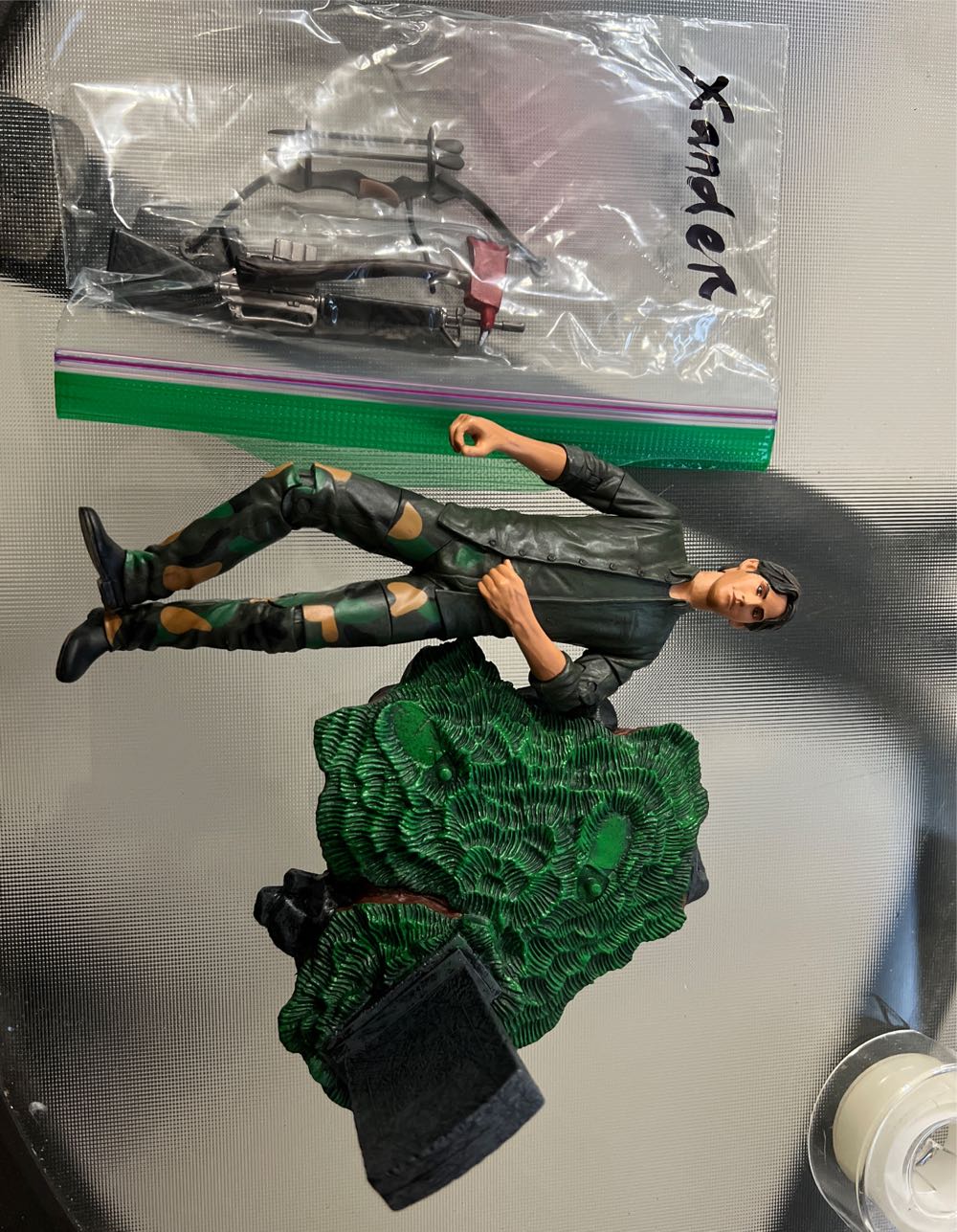 Xander (Military) - Moore Action Collectibles (Buffy The Vampire Slayer) action figure collectible [Barcode 661470000312] - Main Image 4