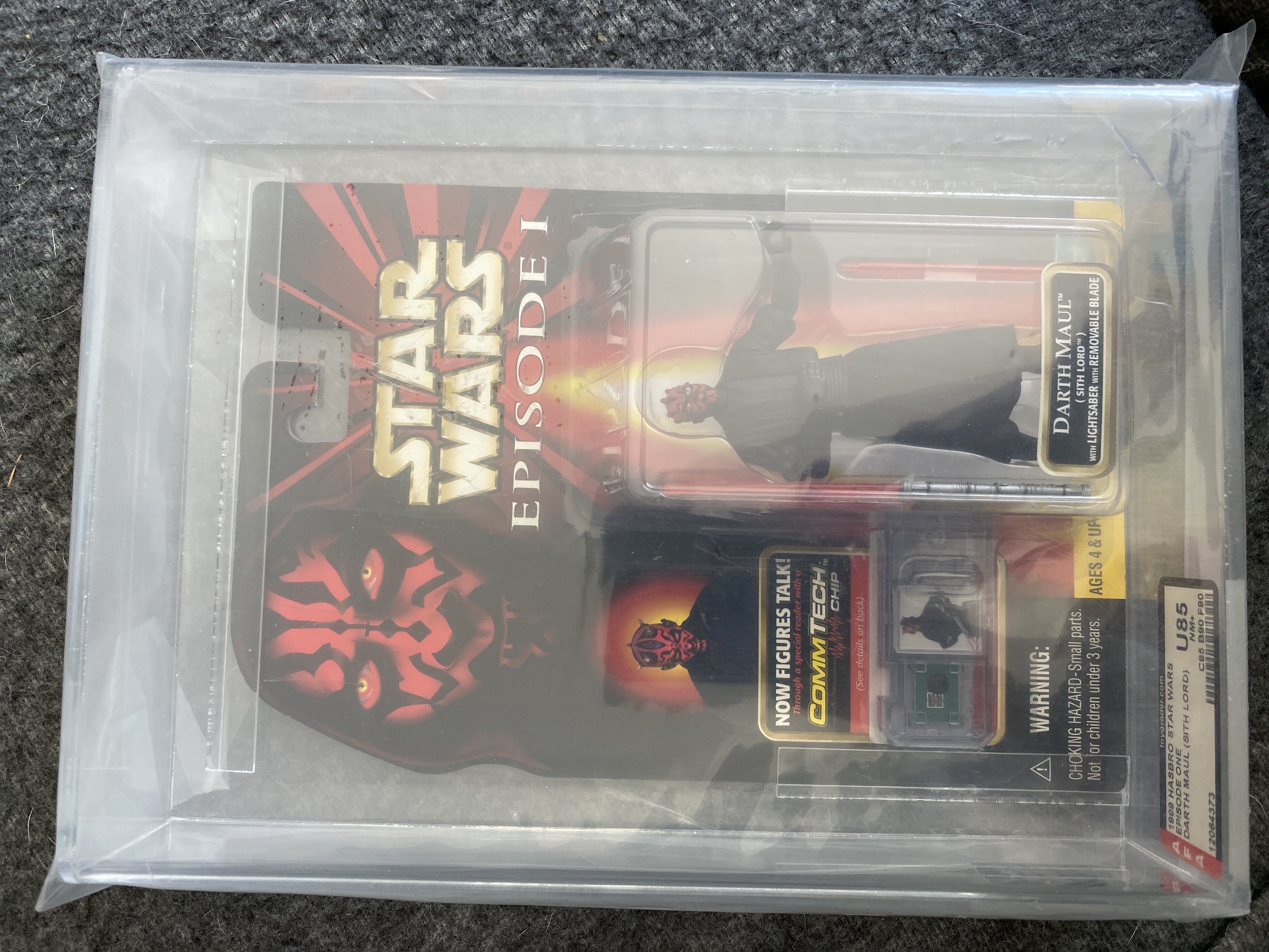 Darth Maul (Sith Lord) W/ Lightsaber W/removable Blade - Hasbro (Episode 1 (commtech Chip)) action figure collectible [Barcode 076281842479] - Main Image 2