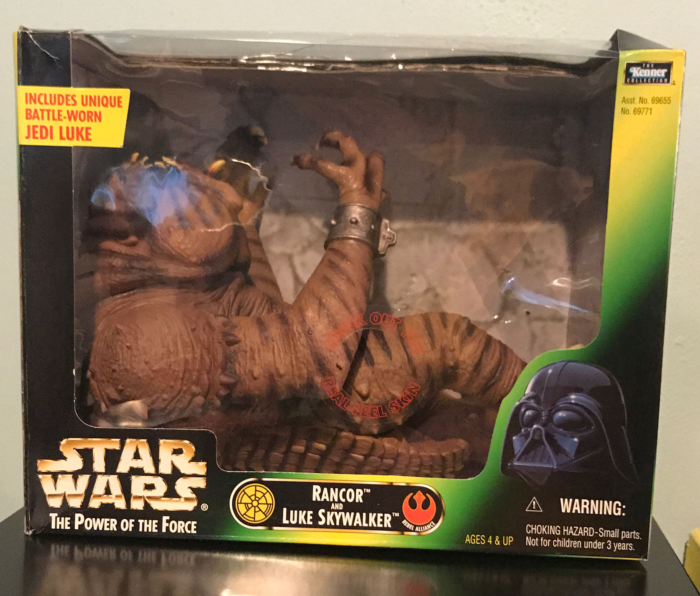 Rancor and Luke Skywalker - Hasbro (1995-2000 The Power of the Force) action figure collectible [Barcode 076281697710] - Main Image 2