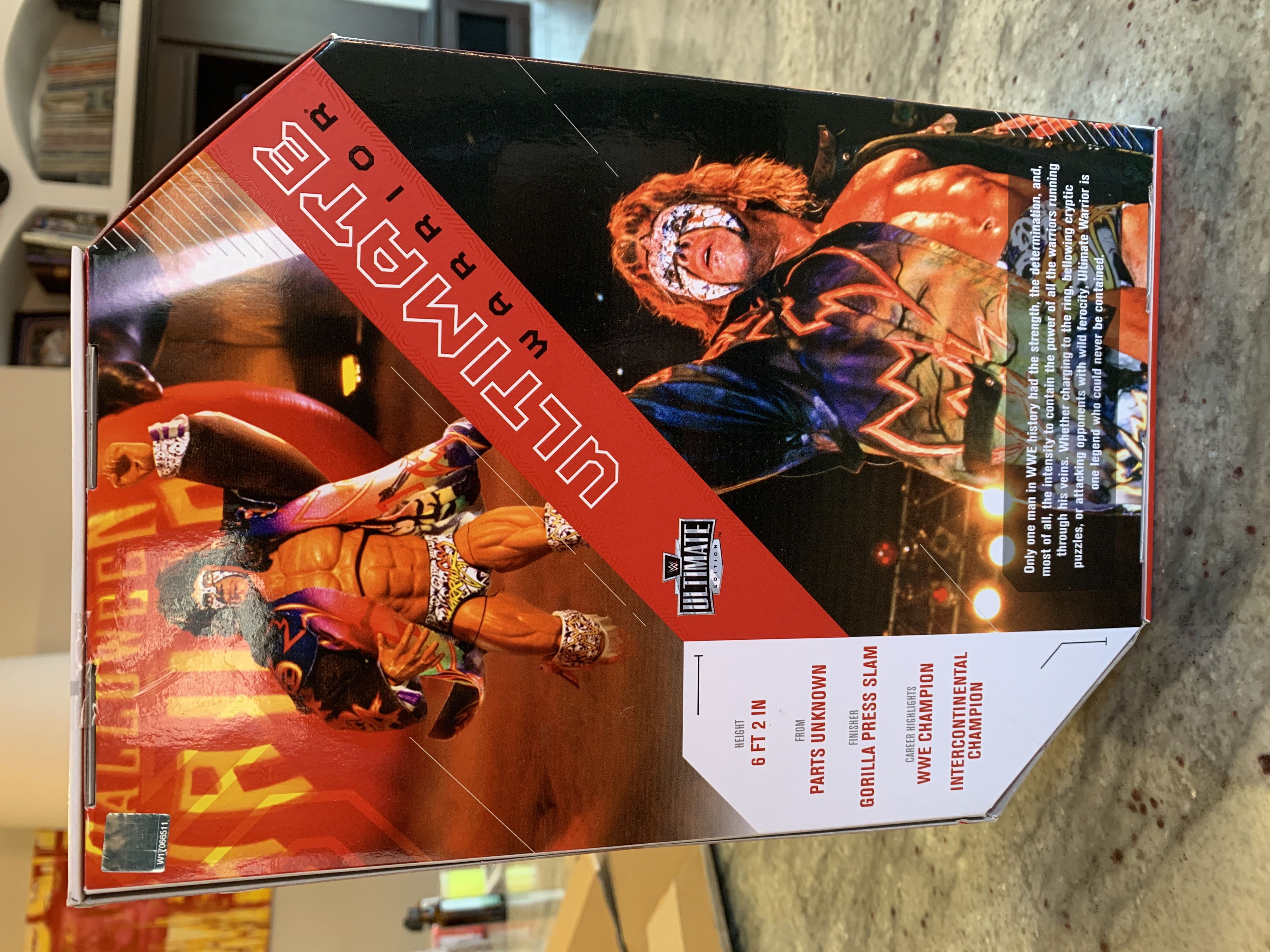 Ultimate Warrior - Mattel (Wwe Ultimate Estion Series 1) action figure collectible [Barcode 887961731460] - Main Image 3