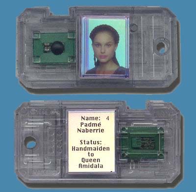 Padme Naberrie (with Pod Race View Screen) - Hasbro (Star Wars: The Phantom Menace) action figure collectible [Barcode 076281840765] - Main Image 4