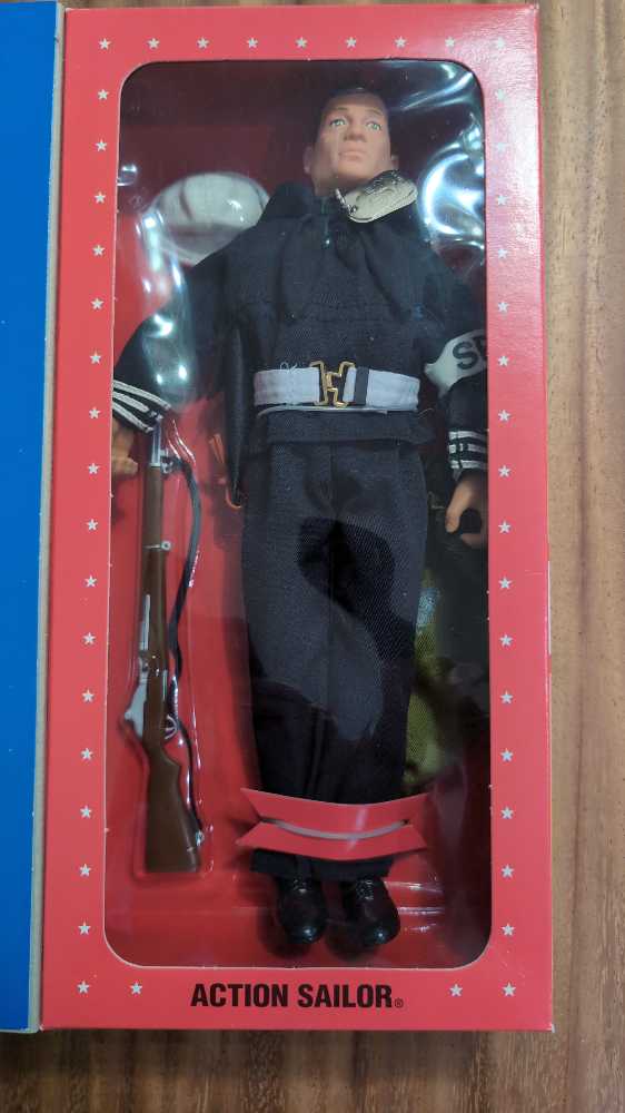 G.I. Joe Commemorative Edition - Action Sailor - Hasbro (G.I. Joe Commemorative Collection) action figure collectible [Barcode 754272276174] - Main Image 3