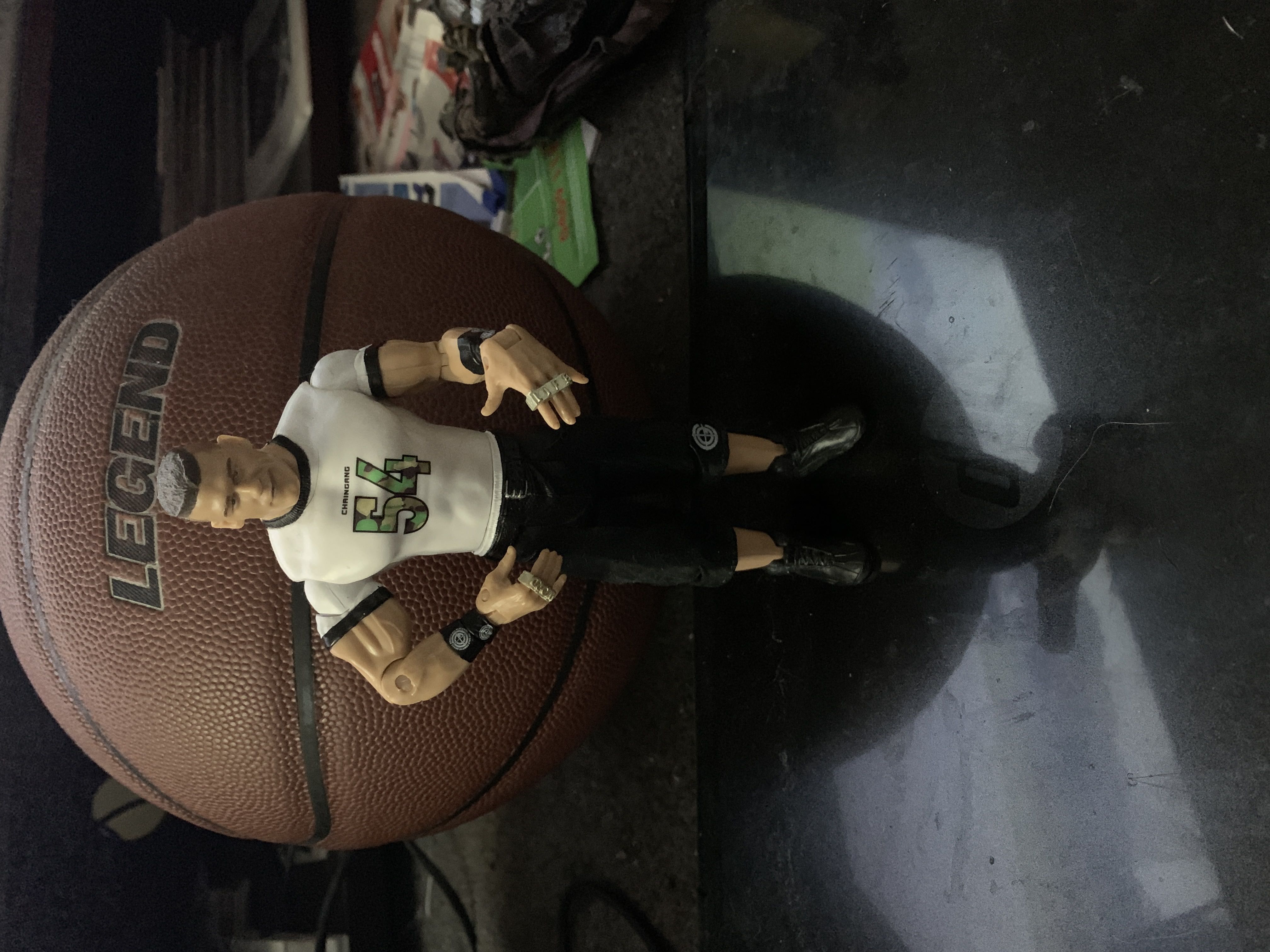 Batgirl [Black Outfit Variant]