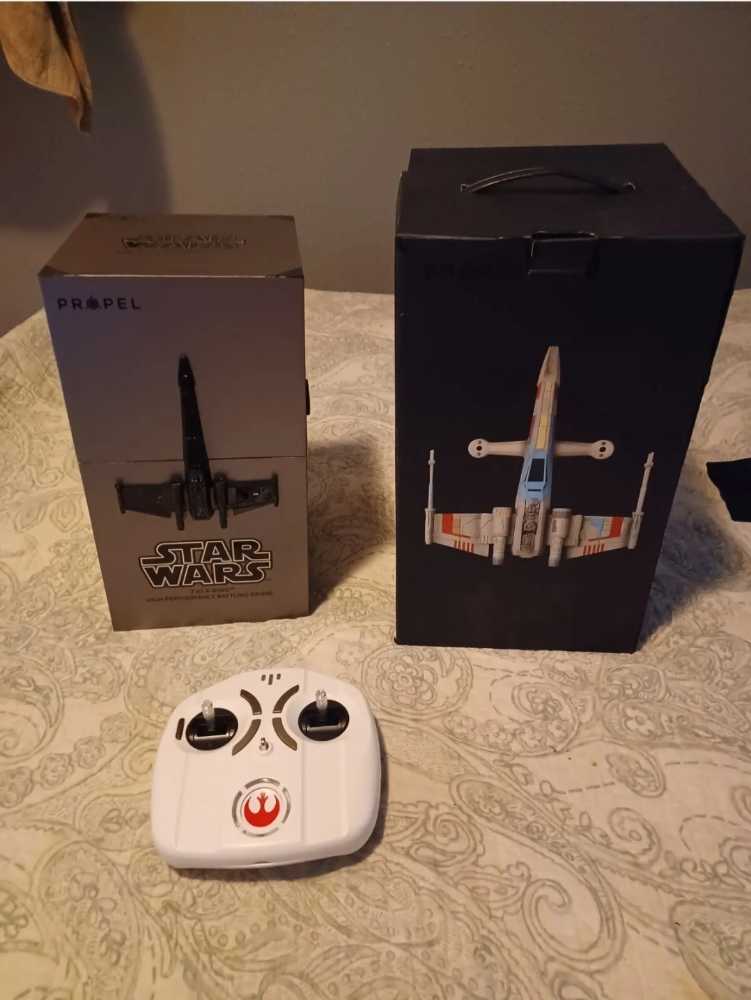 Propel Star Wars High Performance Battling Drone T-65 X-Wing Collectors Edition - Propel (Star Wars) action figure collectible [Barcode 819217019770] - Main Image 2