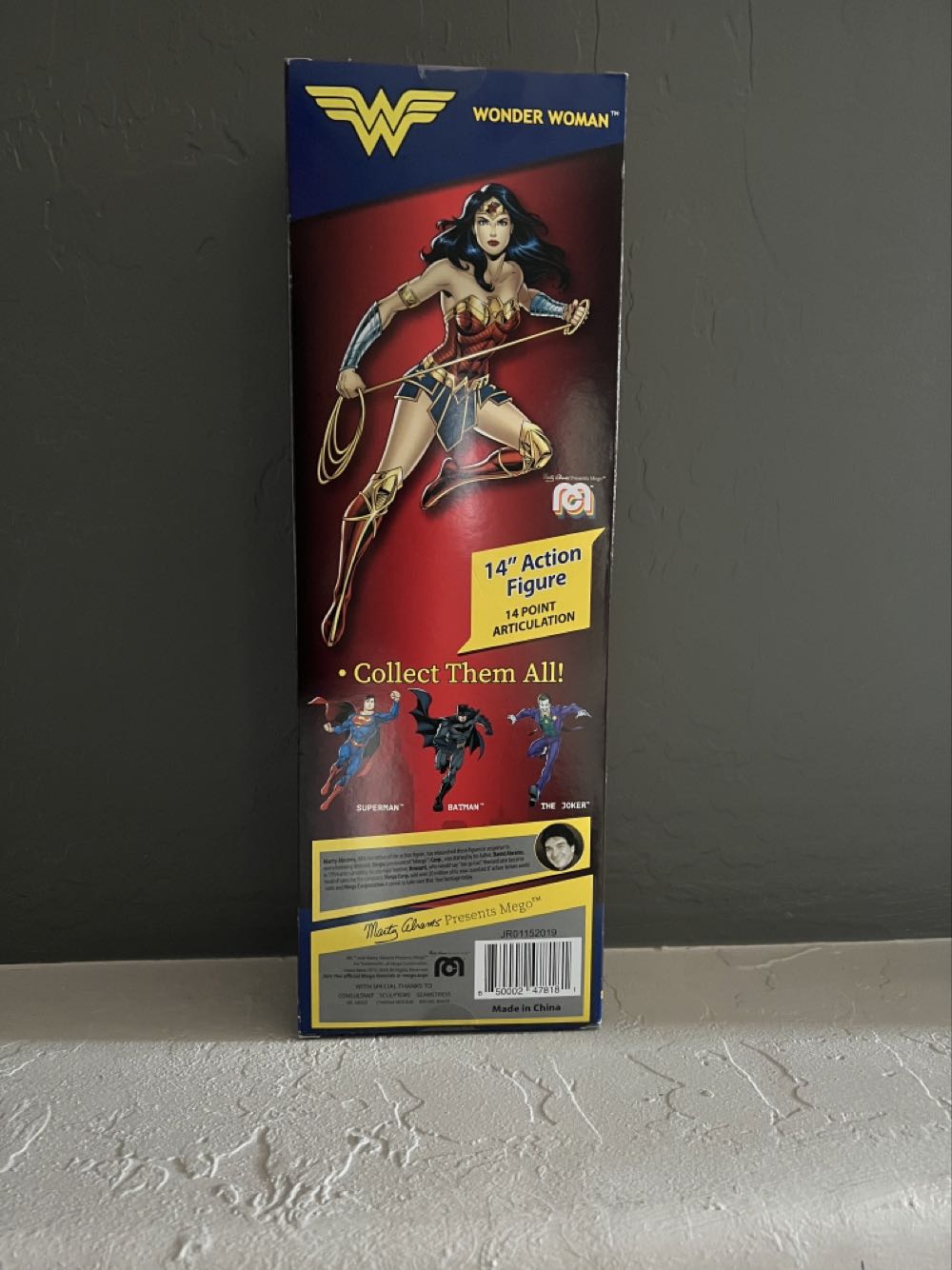 Wonder Woman - Mego Action Figures, 14” Wonder Woman New 52 (Limited Edition ) - Mego (DC The New 52) action figure collectible [Barcode 850002478181] - Main Image 4