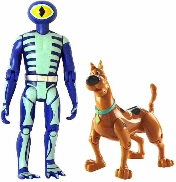 Scooby Doo Scooby And The Skeleton Man - Character Options (Scooby Doo) action figure collectible [Barcode 860001623123] - Main Image 2