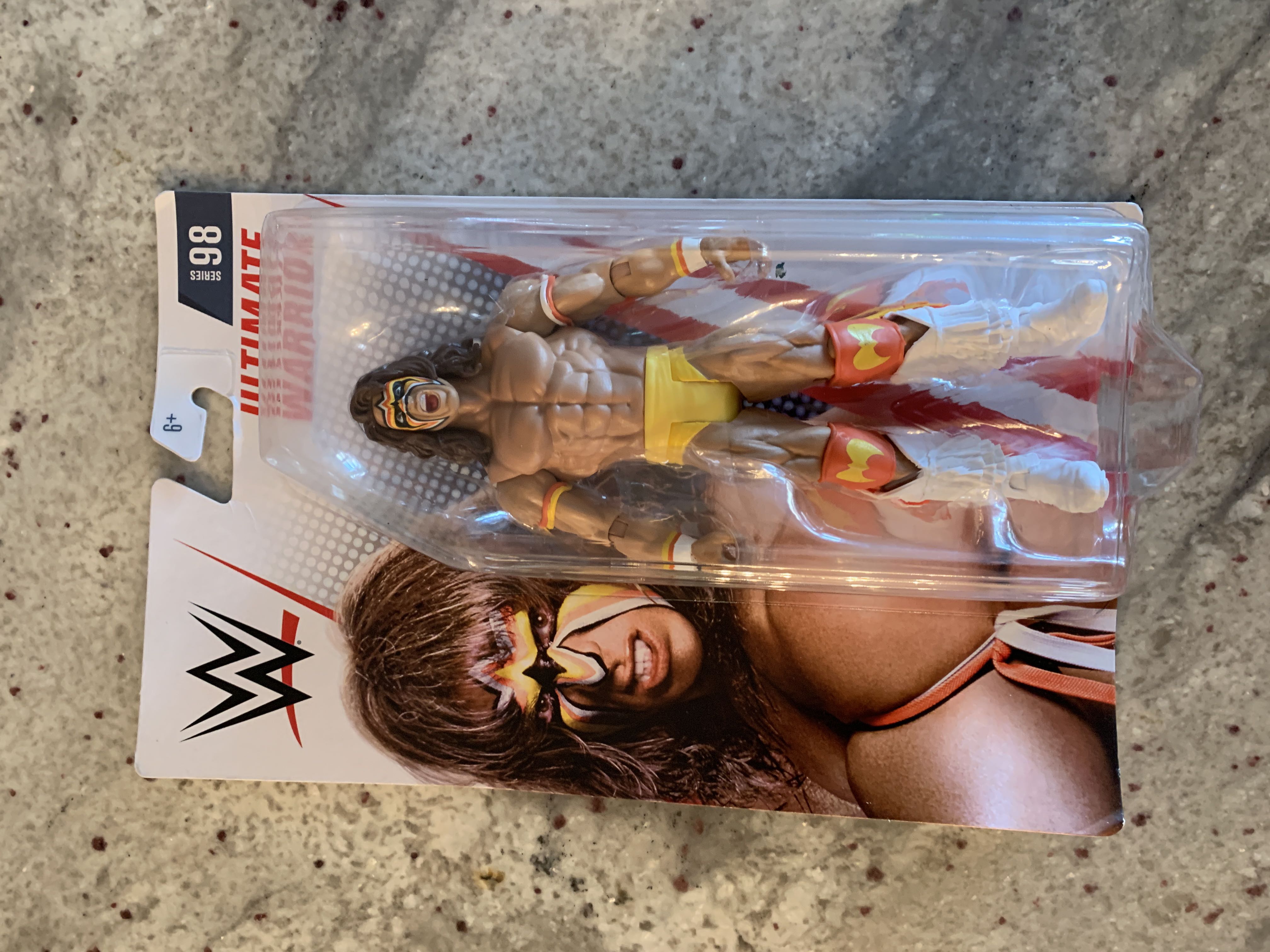 Ultimate Warrior Series 98 - Mattel (WWE Basic Series #98) action figure collectible [Barcode 887961724639] - Main Image 4