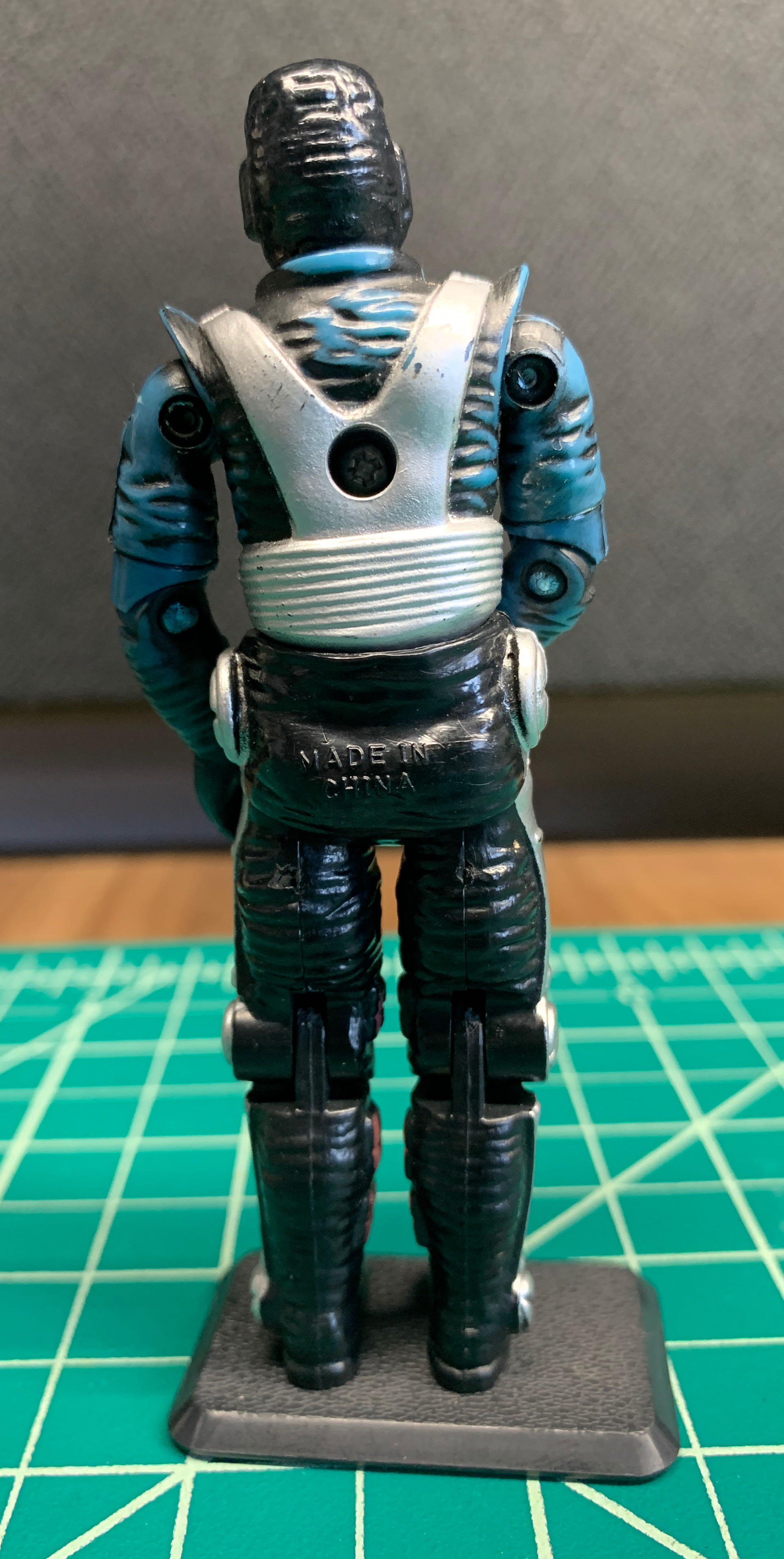 Shadow Viper [v1] - Hasbro (G.I. Joe - A Real American Hero) action figure collectible - Main Image 2