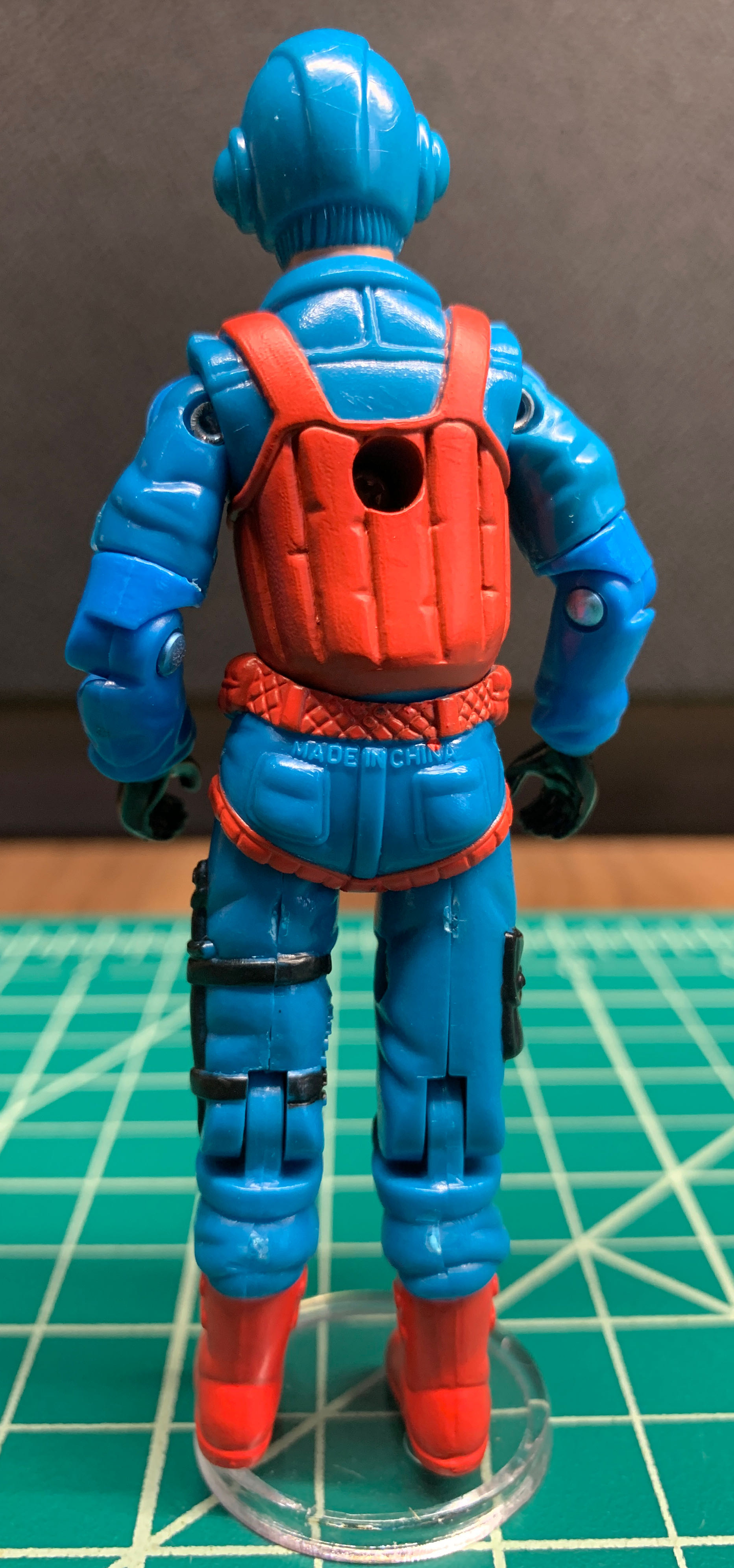 Scrap Iron (V3) - Hasbro (Series 21) action figure collectible - Main Image 2