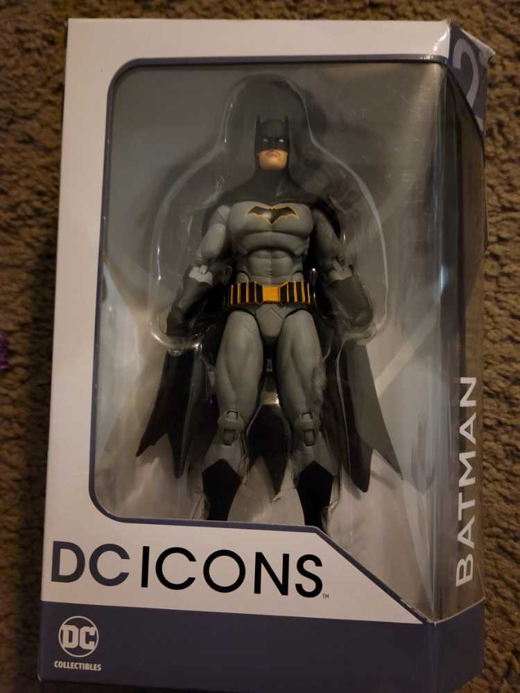 DC Icons Batman Rebirth #27 - DC Collectibles (DC Collectibles) action figure collectible [Barcode 761941352114] - Main Image 2