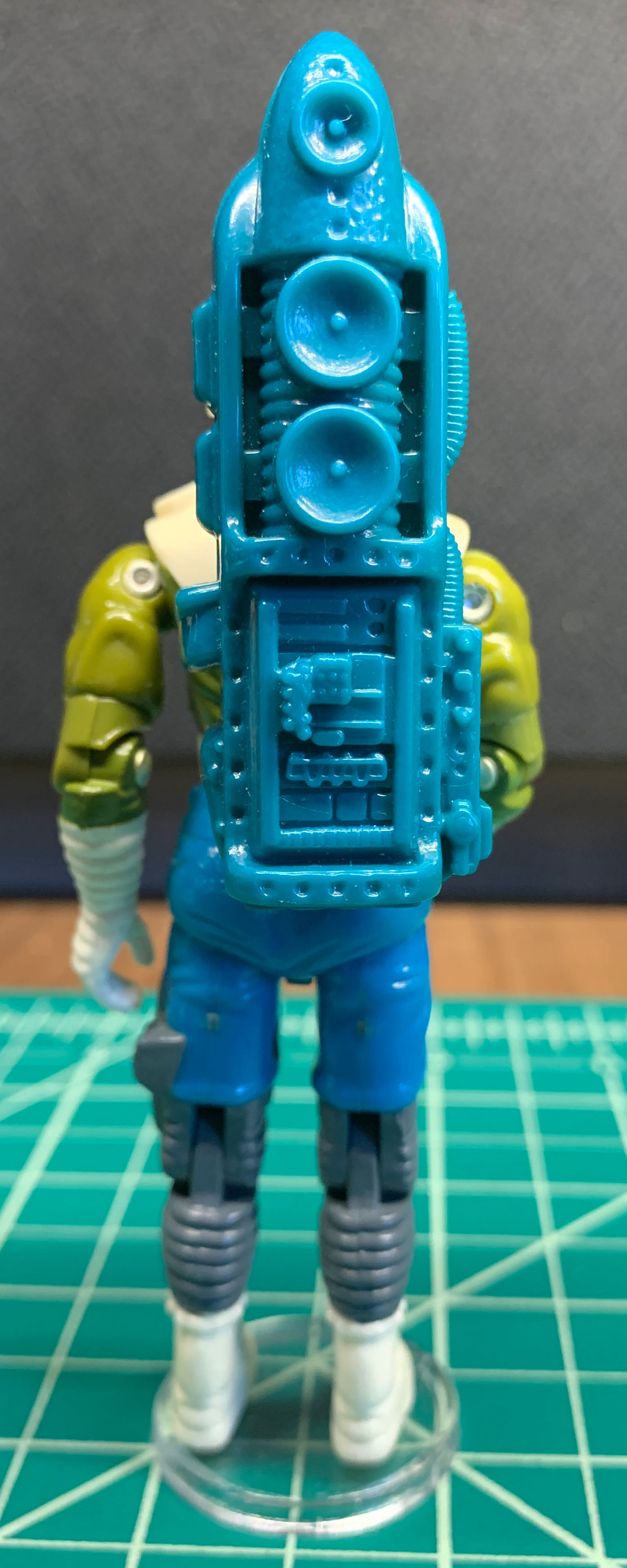 GI Joe - Dee-Jay (v1) - Hasbro (GI Joe - A Real American Hero) action figure collectible - Main Image 2