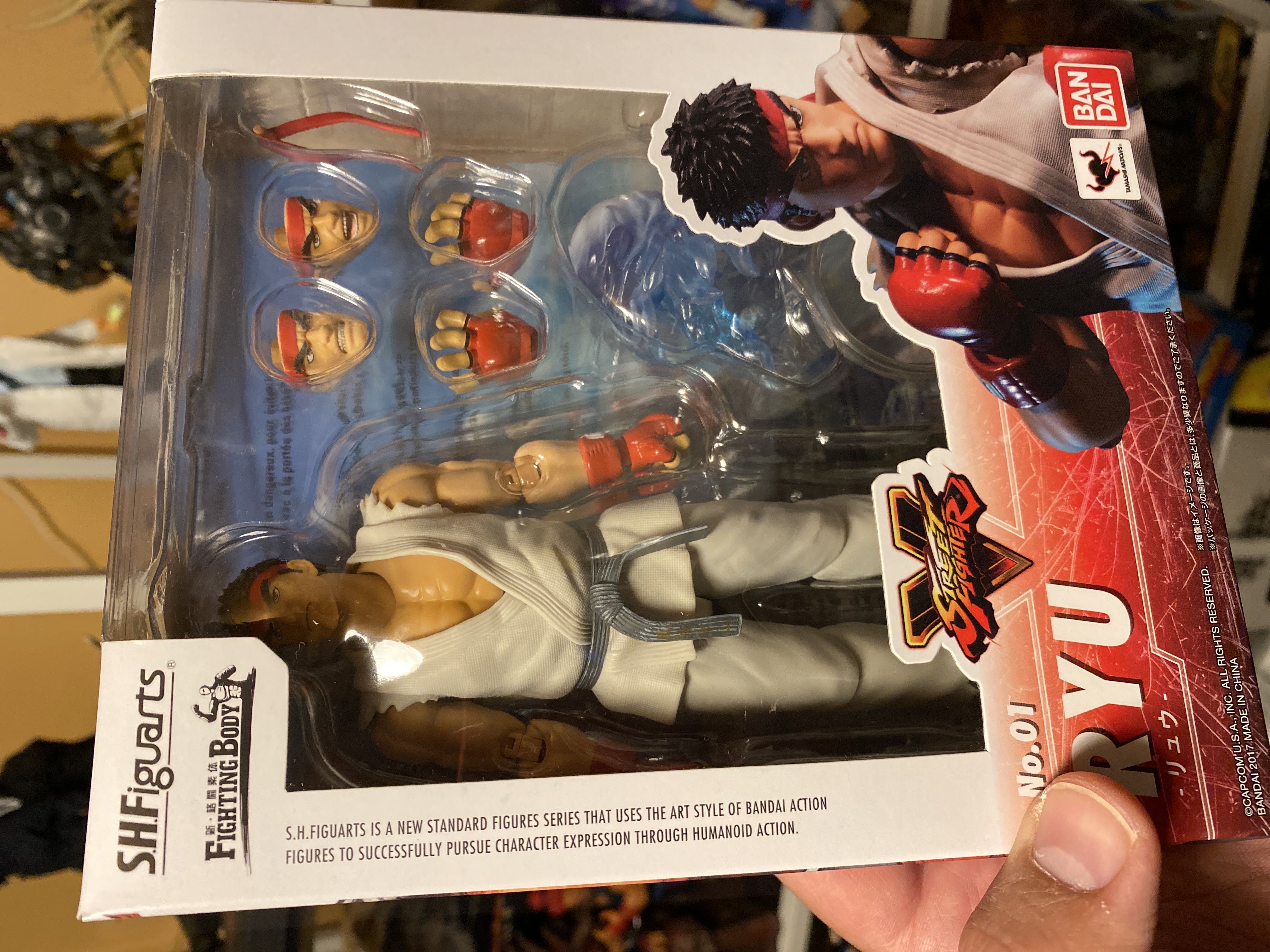 S H Figuarts Ryu - Bandai (Street Fighter V) action figure collectible [Barcode 4549660051930] - Main Image 3