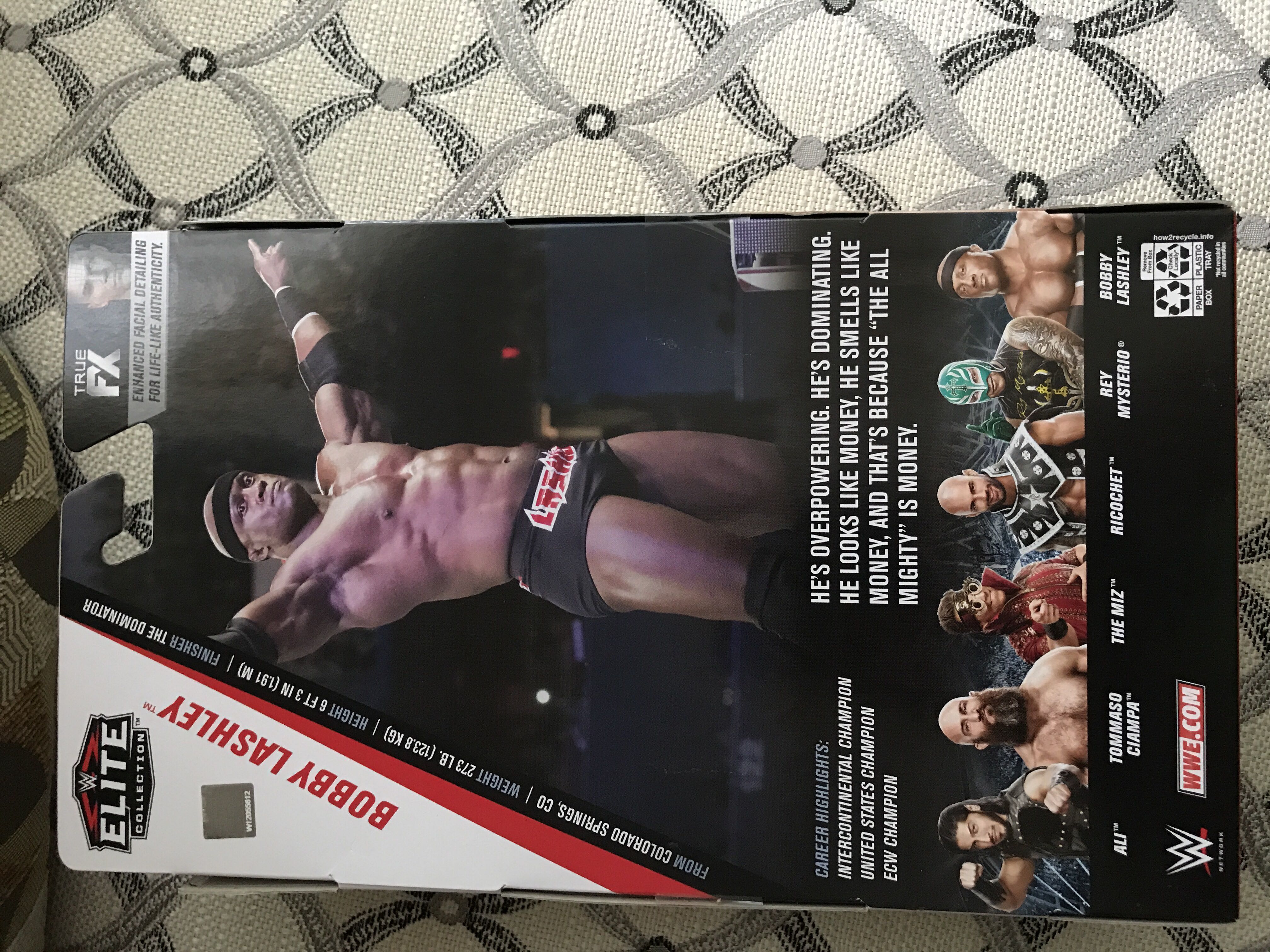 BOBBY LASHLEY - WWE ELITE 69 - Mattel (Attire Date: Apr. 16, 2018 @ WWE Raw) action figure collectible [Barcode 887961729924] - Main Image 2