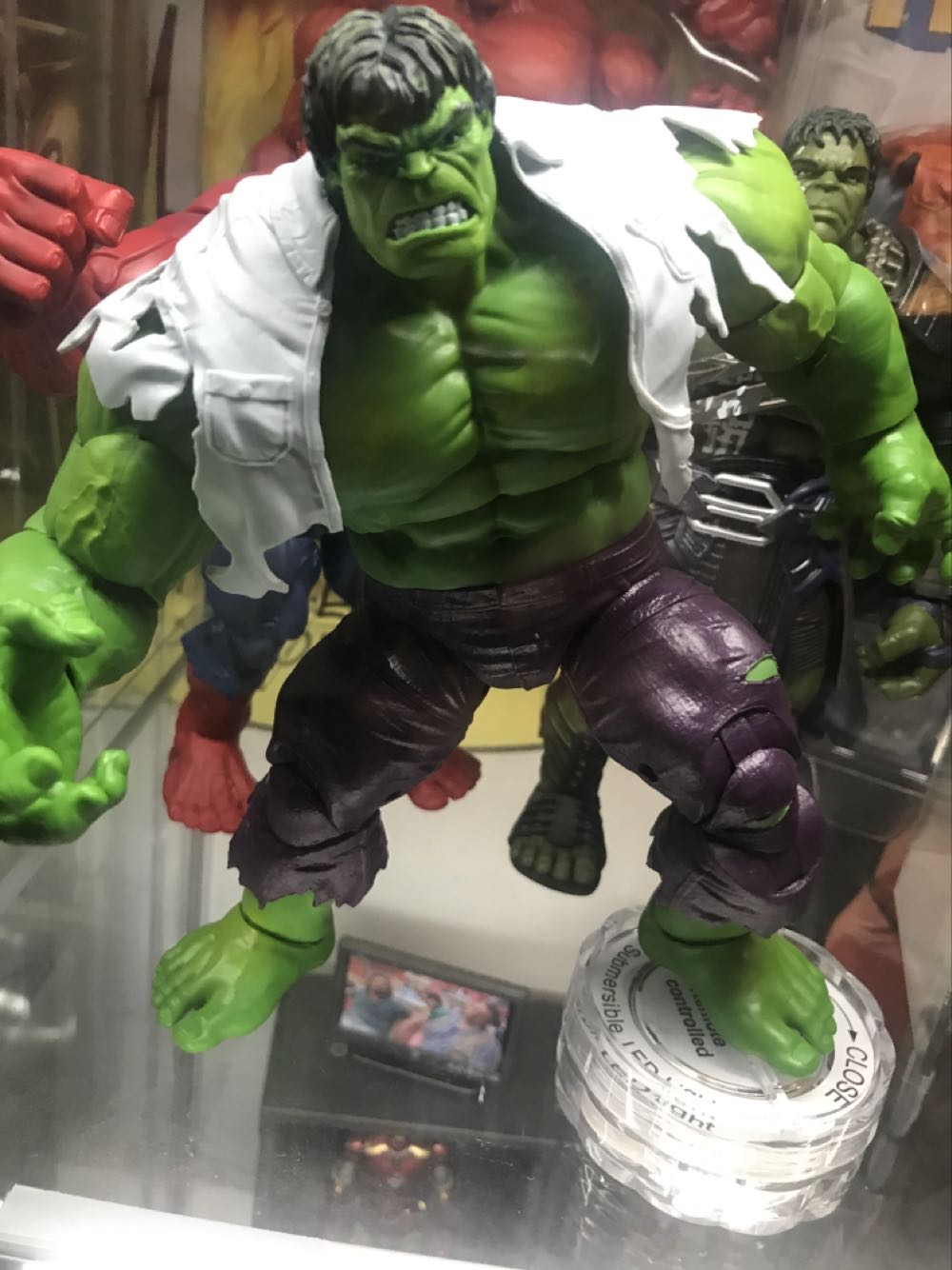 Marvel Legends Marvel’s 80th Year Anniversary Wolverine VS Hulk - Hasbro (Marvel Legends Comics/Cartoons) action figure collectible [Barcode 630509847457] - Main Image 3