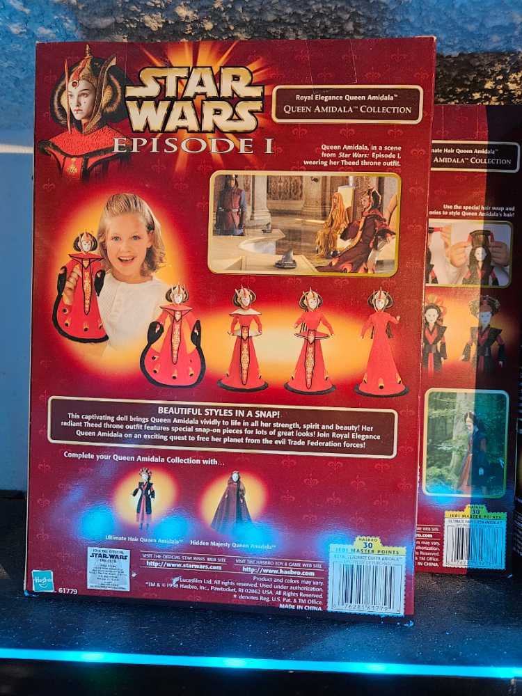 Queen Amidala - Hasbro (The Phantom Menace) action figure collectible [Barcode 076281617794] - Main Image 3