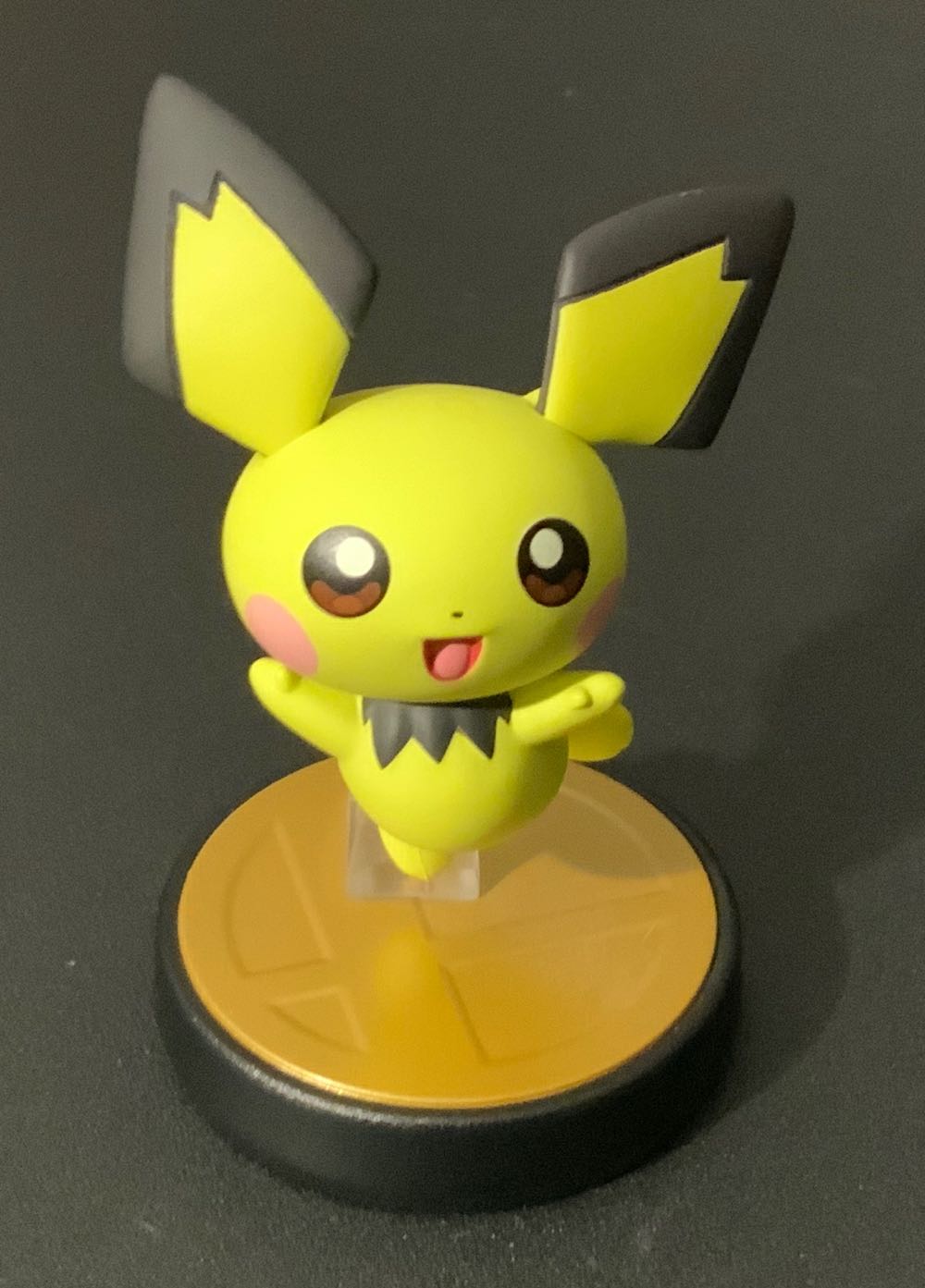 Pichu - Nintendo (Amiibo - Super Smash Bros.) action figure collectible - Main Image 2