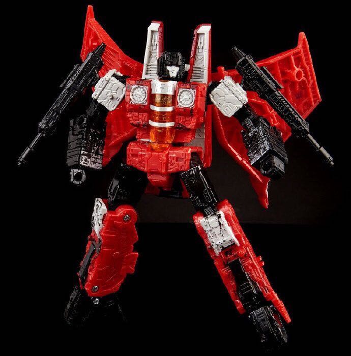 Redwing  action figure collectible - Main Image 2